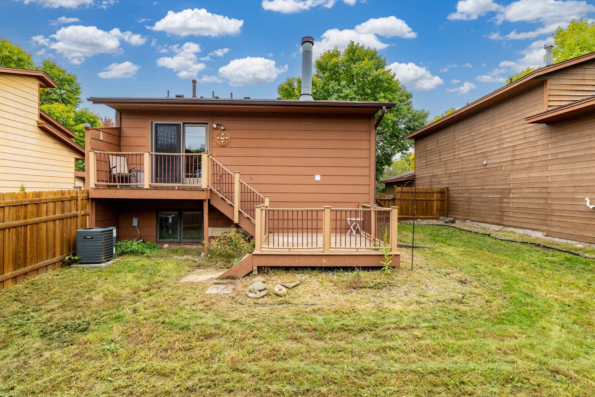5361 Emerald Way, Apple Valley, MN 55124 5361 Emerald Way, Apple Valley, MN 55124