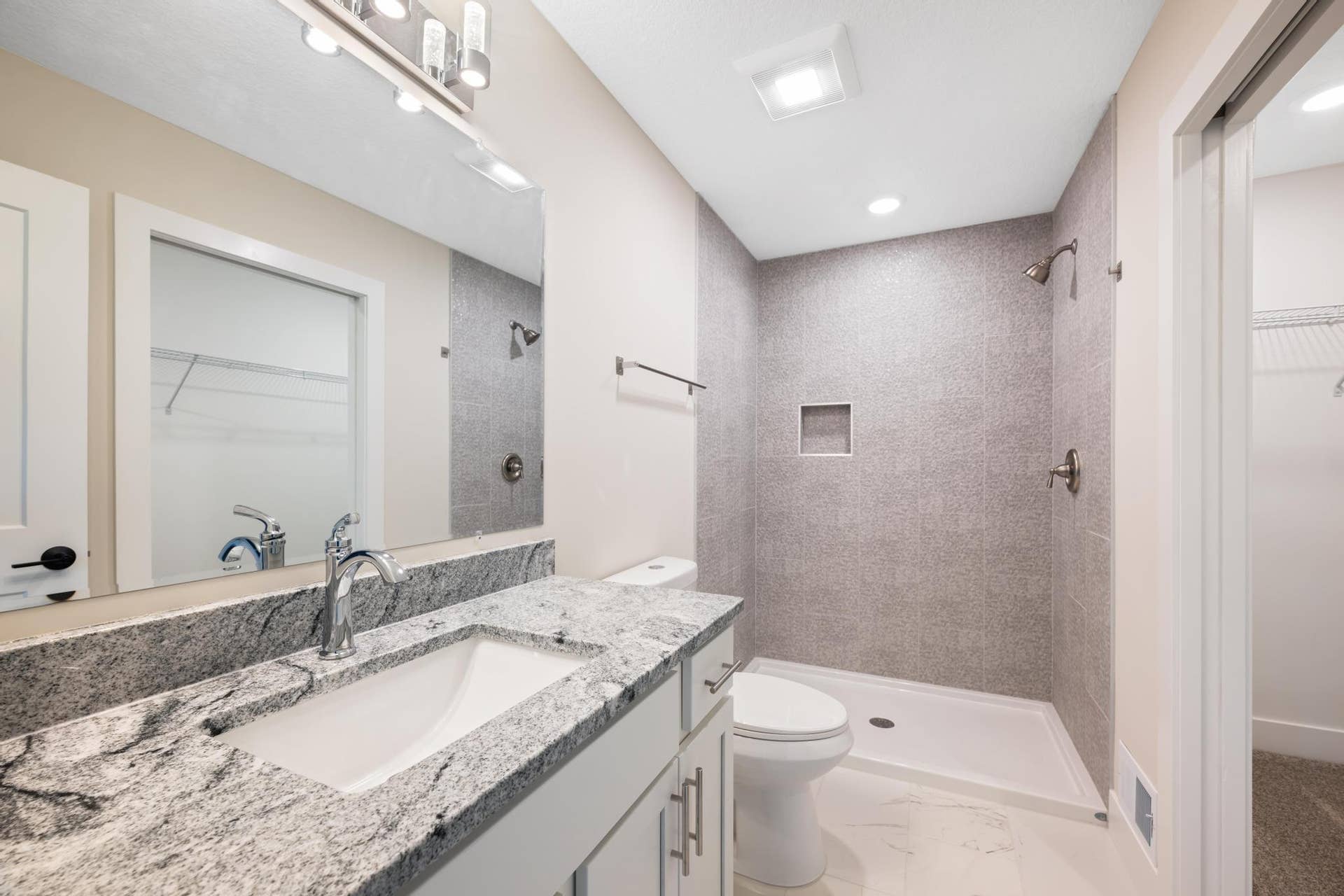 4114 Fremont Avenue N, 81, Minneapolis, MN 55412 27.jpg