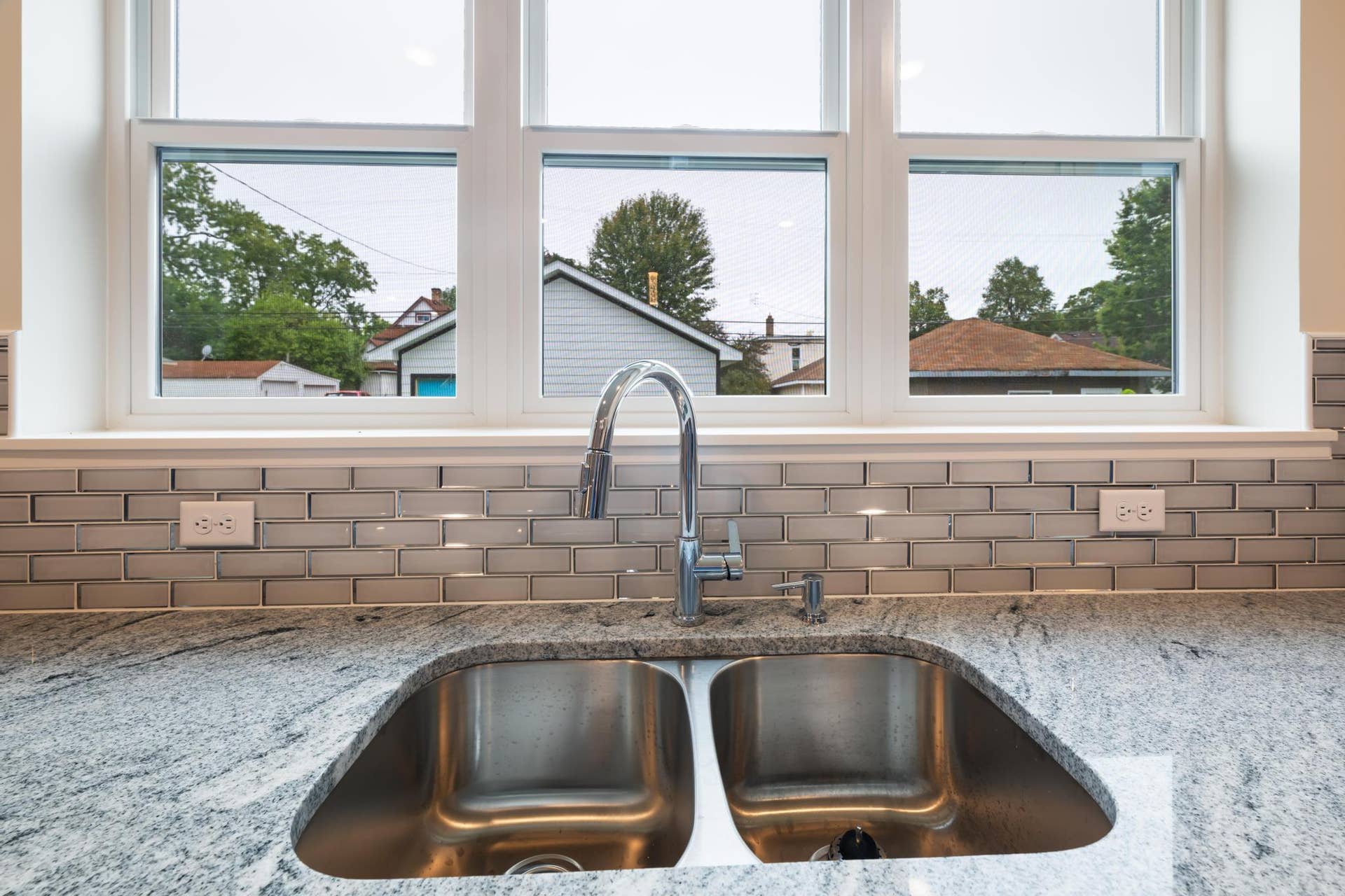 4114 Fremont Avenue N, 81, Minneapolis, MN 55412 12.jpg
