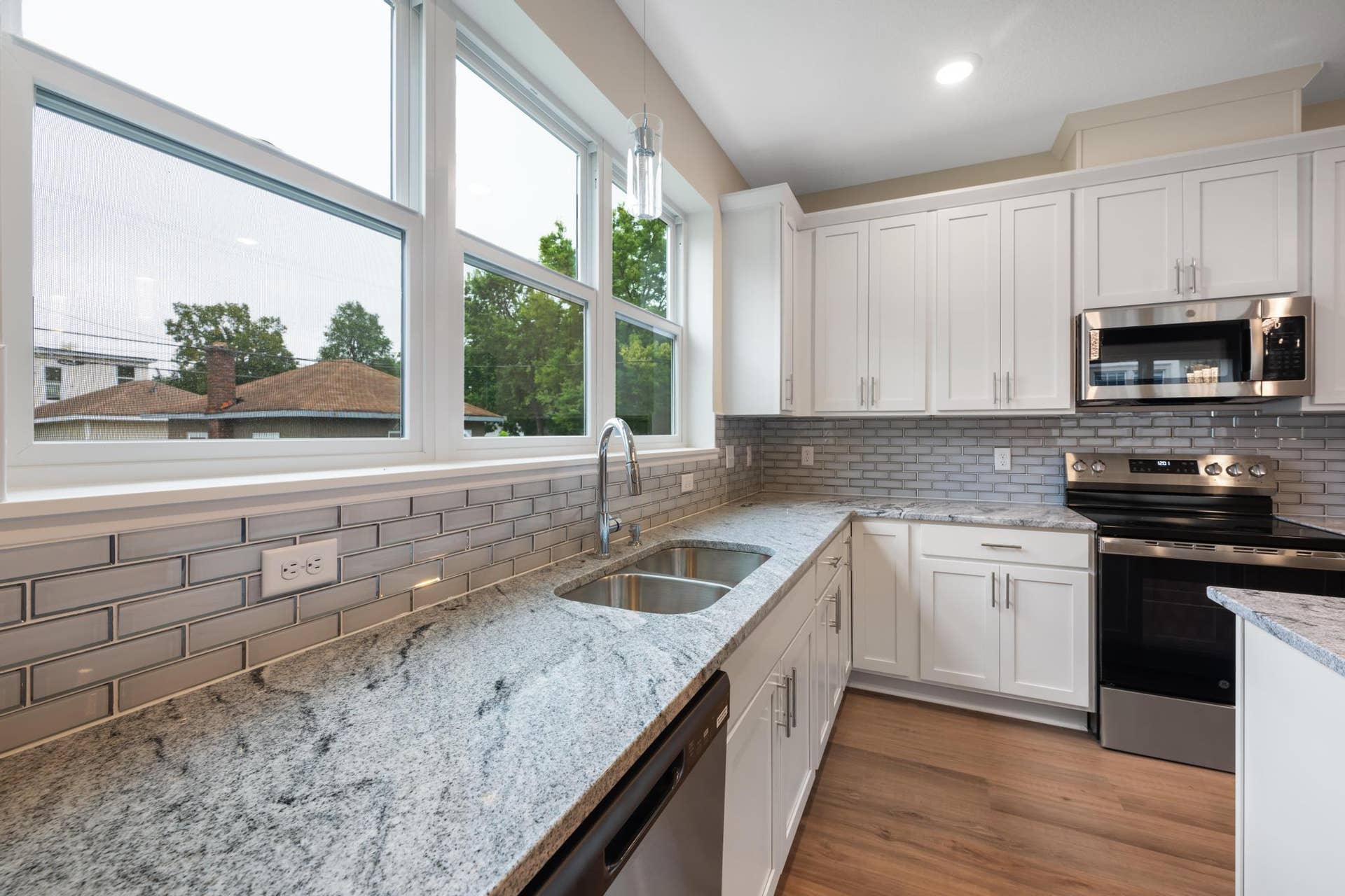4114 Fremont Avenue N, 81, Minneapolis, MN 55412 13.jpg