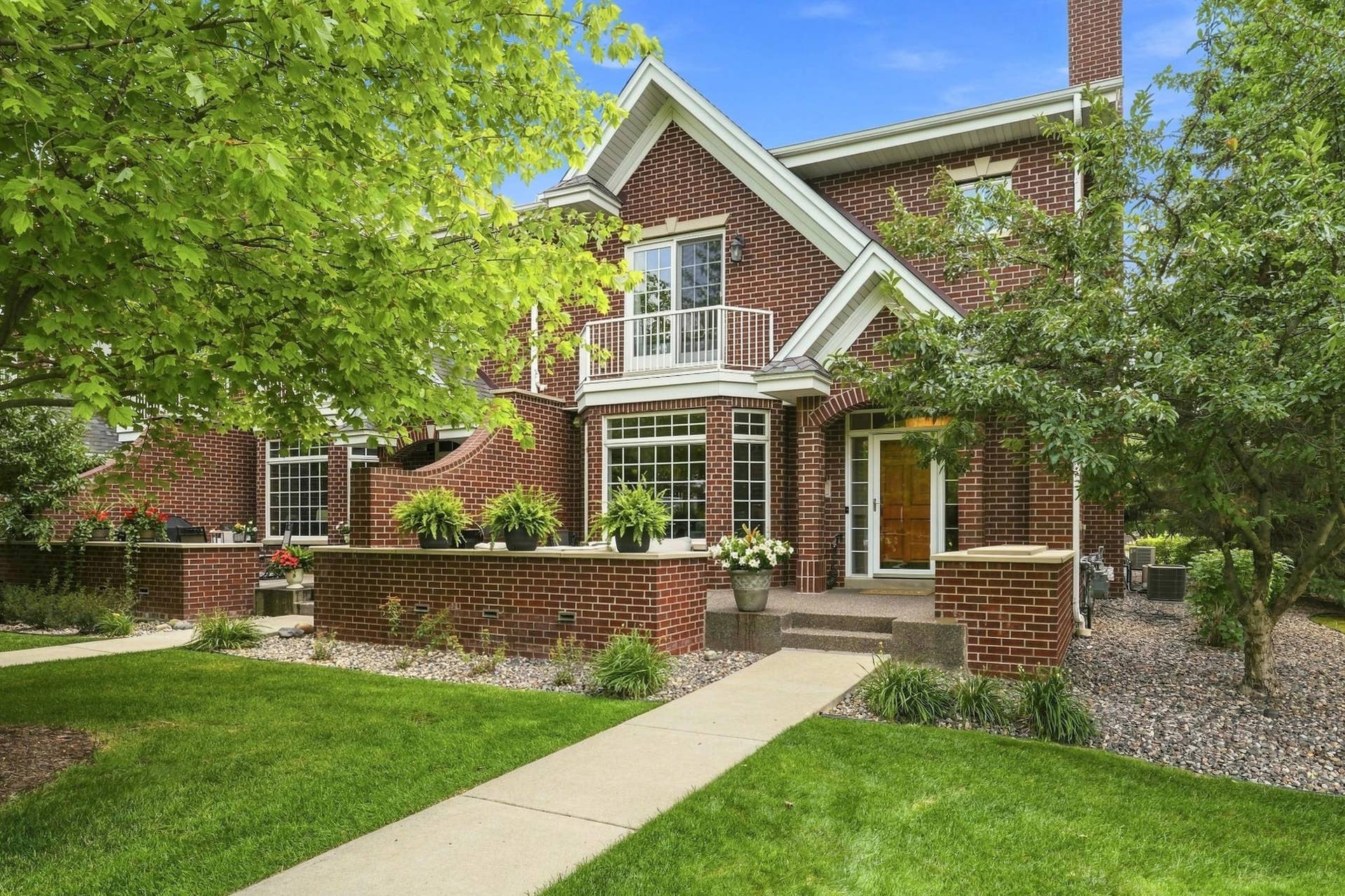 10776 Falling Water Lane, #H, Woodbury, MN 55129 Stunning Exterior