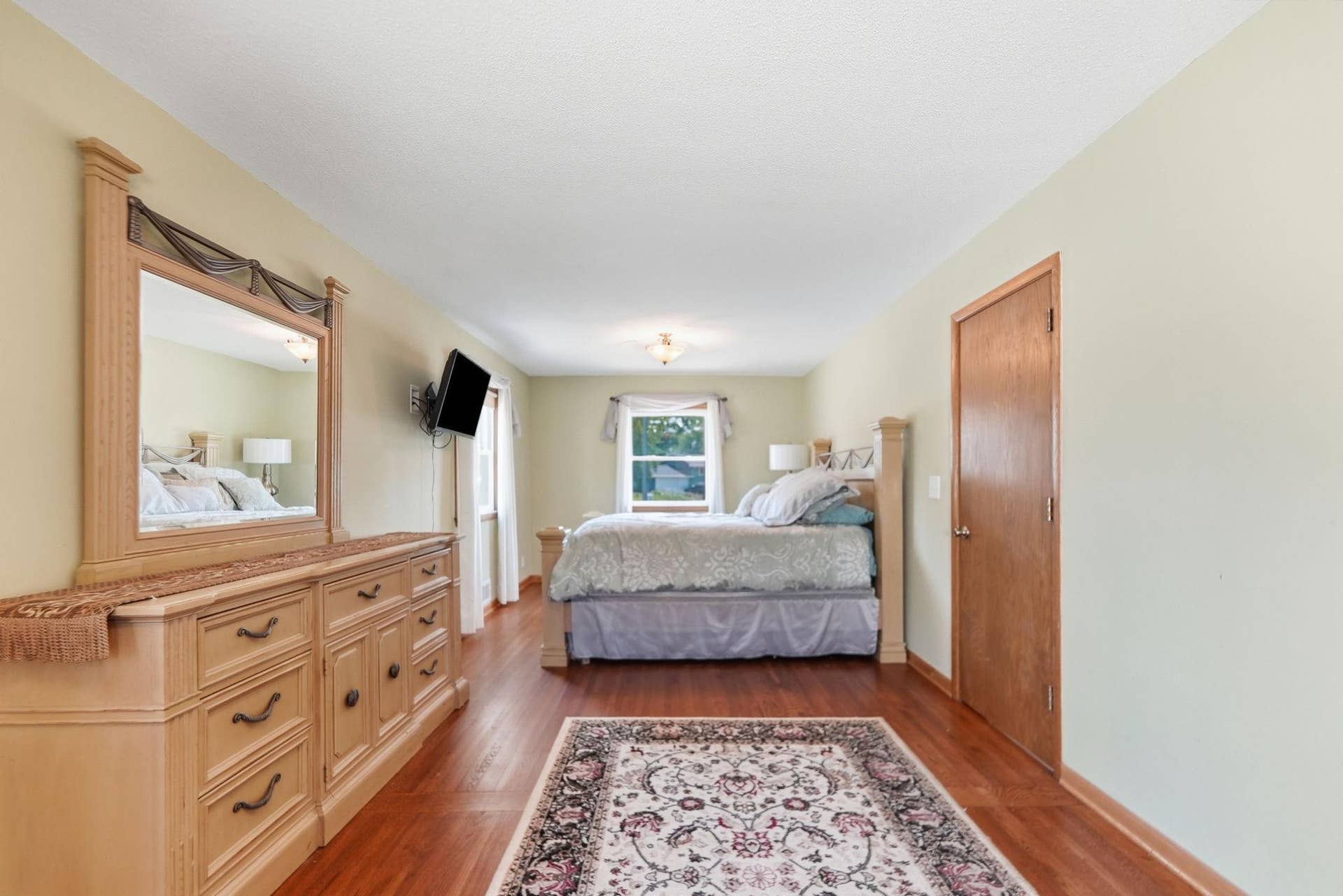4636 Heritage Hills Drive, Bloomington, MN 55437 28-web-or-mls-DSC01601.jpg