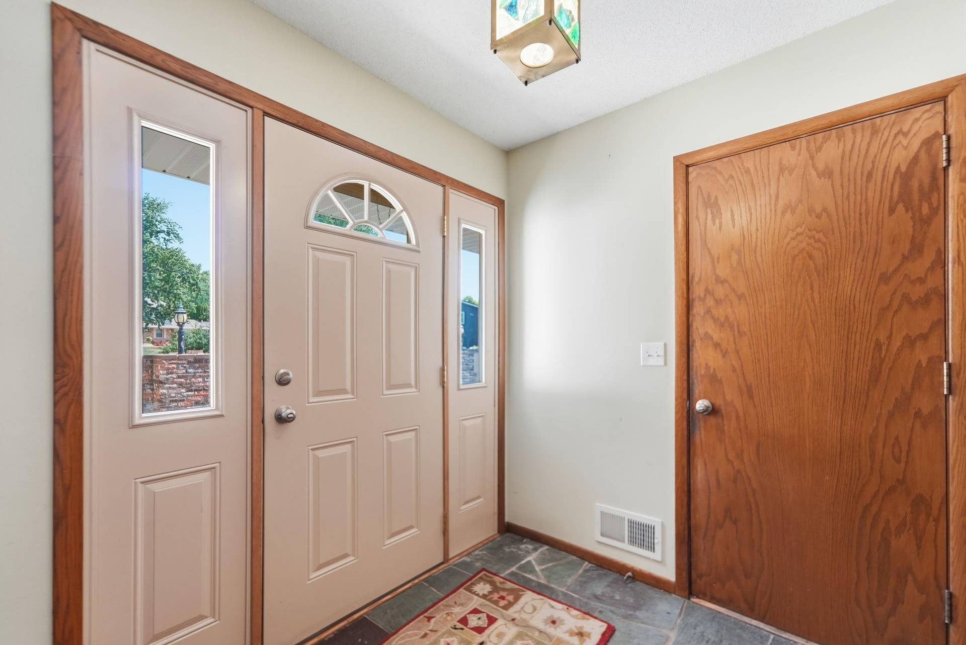 4636 Heritage Hills Drive, Bloomington, MN 55437 11-web-or-mls-DSC01541.jpg