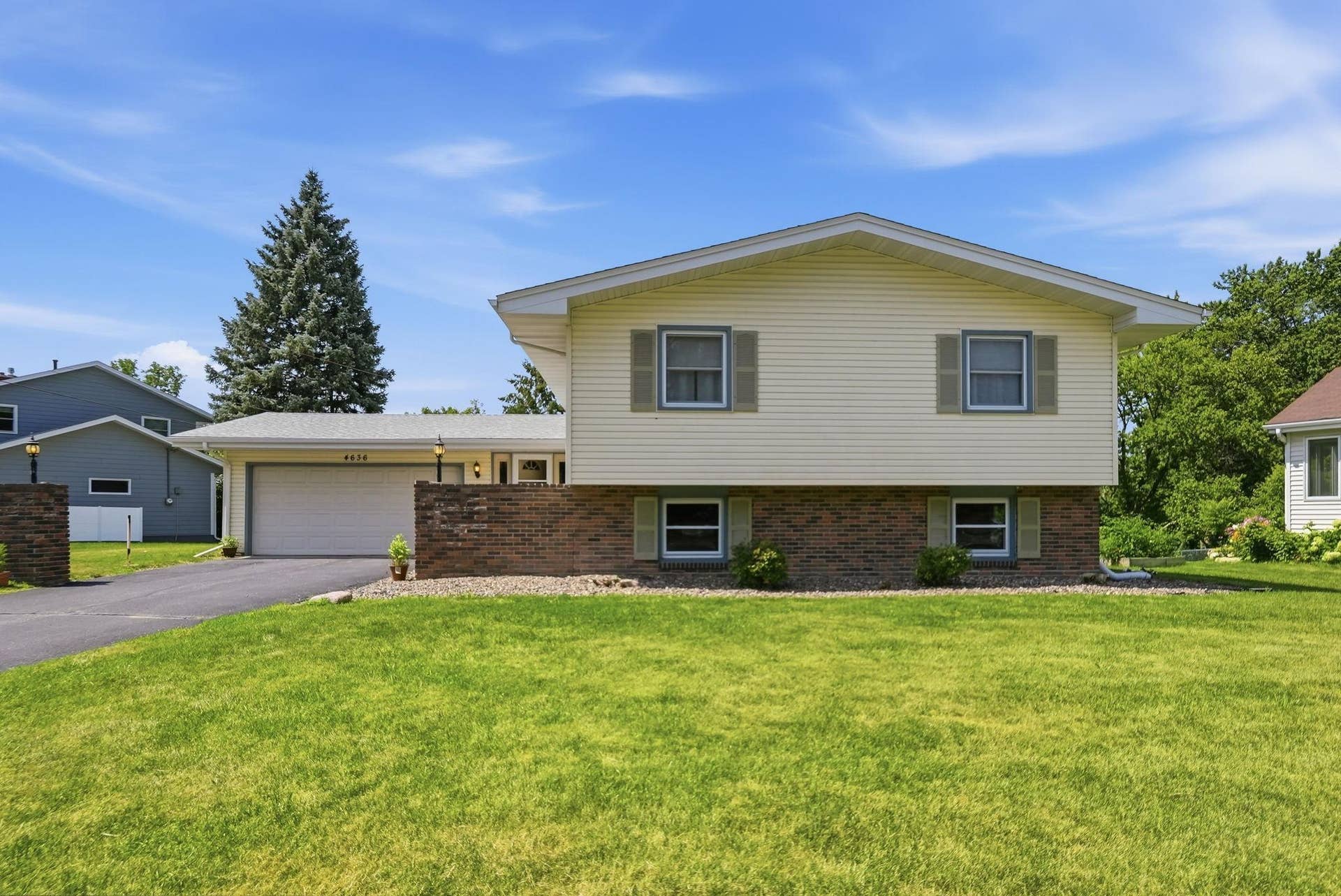 4636 Heritage Hills Drive, Bloomington, MN 55437 2-web-or-mls-DSC01461.jpg
