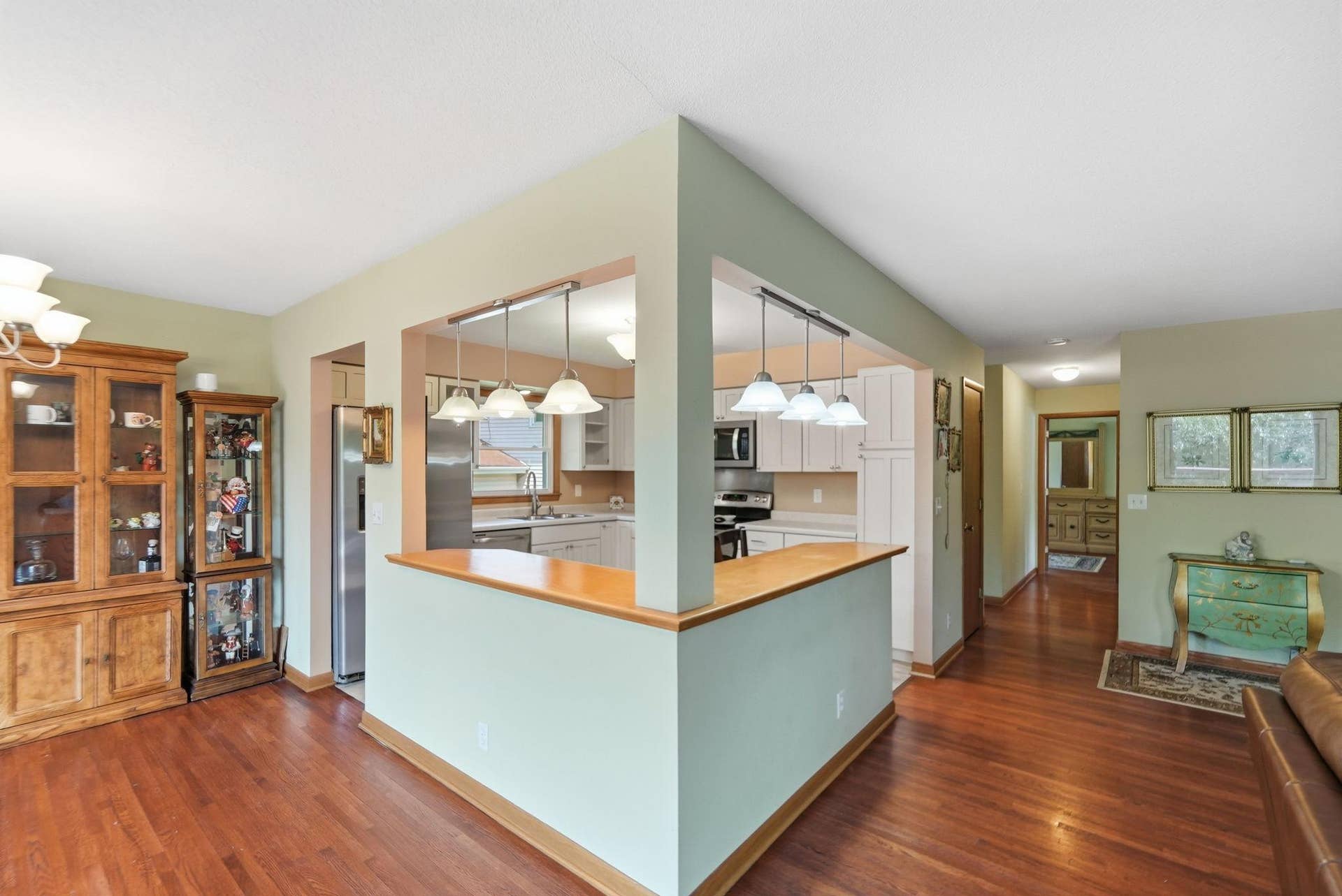 4636 Heritage Hills Drive, Bloomington, MN 55437 23-web-or-mls-DSC01576.jpg