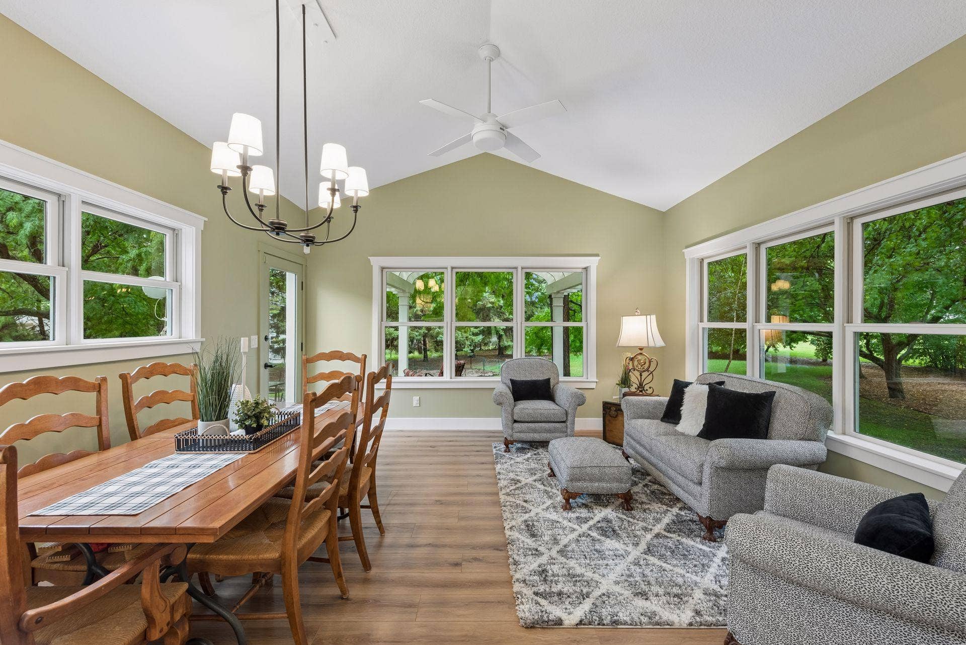 8235 Enclave Cove, Woodbury, MN 55125 Photo-026 (1).jpg