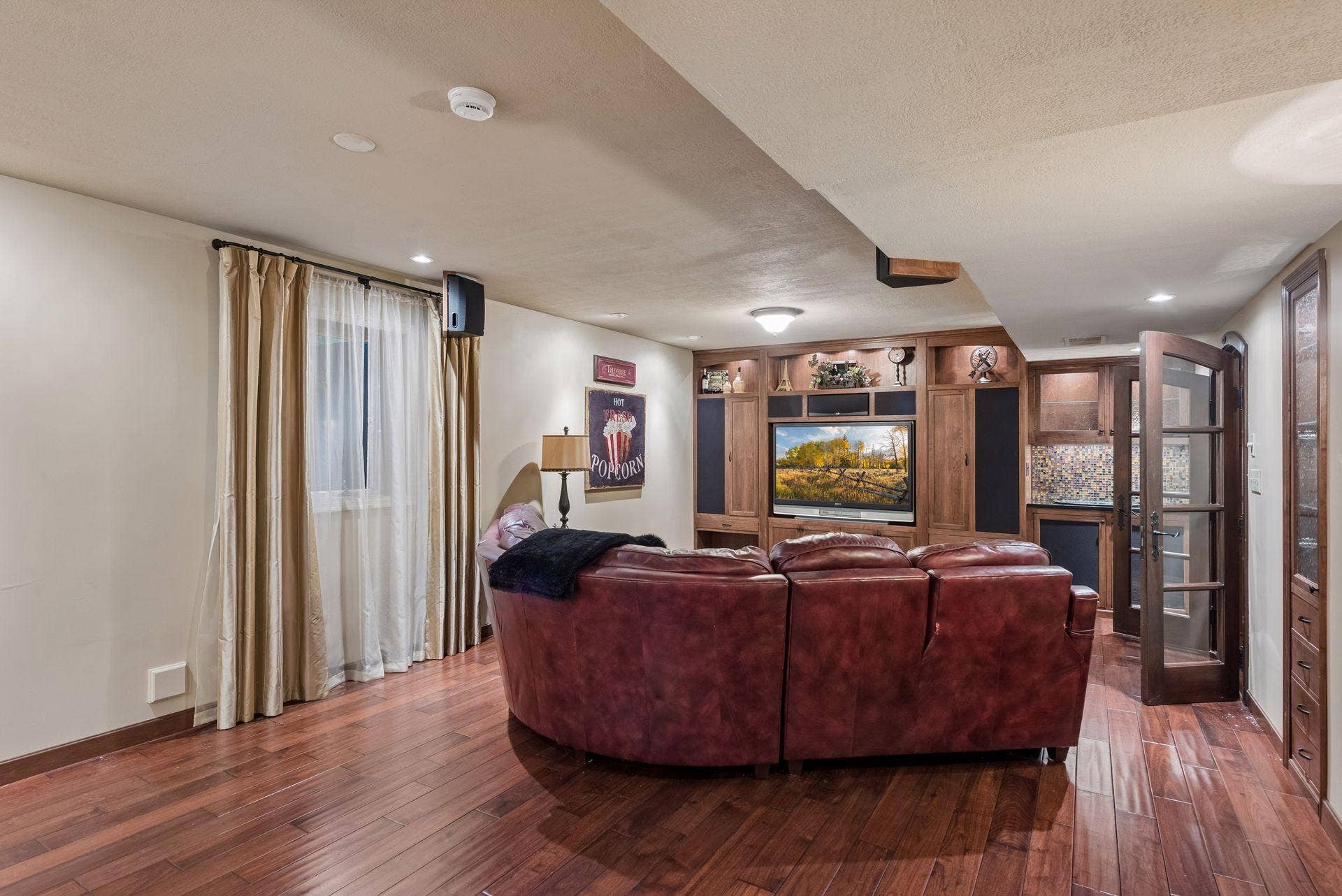 8235 Enclave Cove, Woodbury, MN 55125 Photo-047 (1).jpg