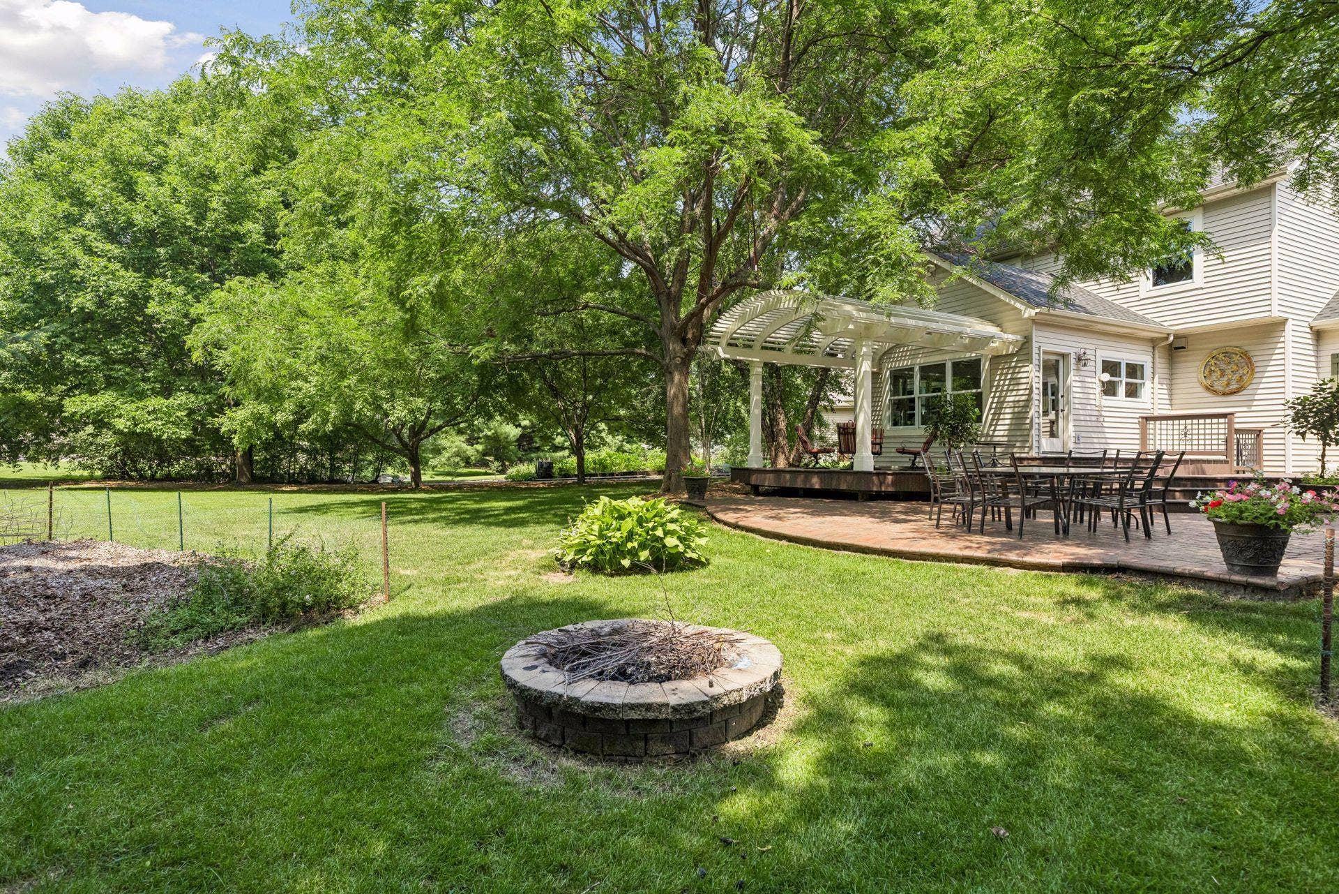 8235 Enclave Cove, Woodbury, MN 55125 Photo-072 (3).jpg