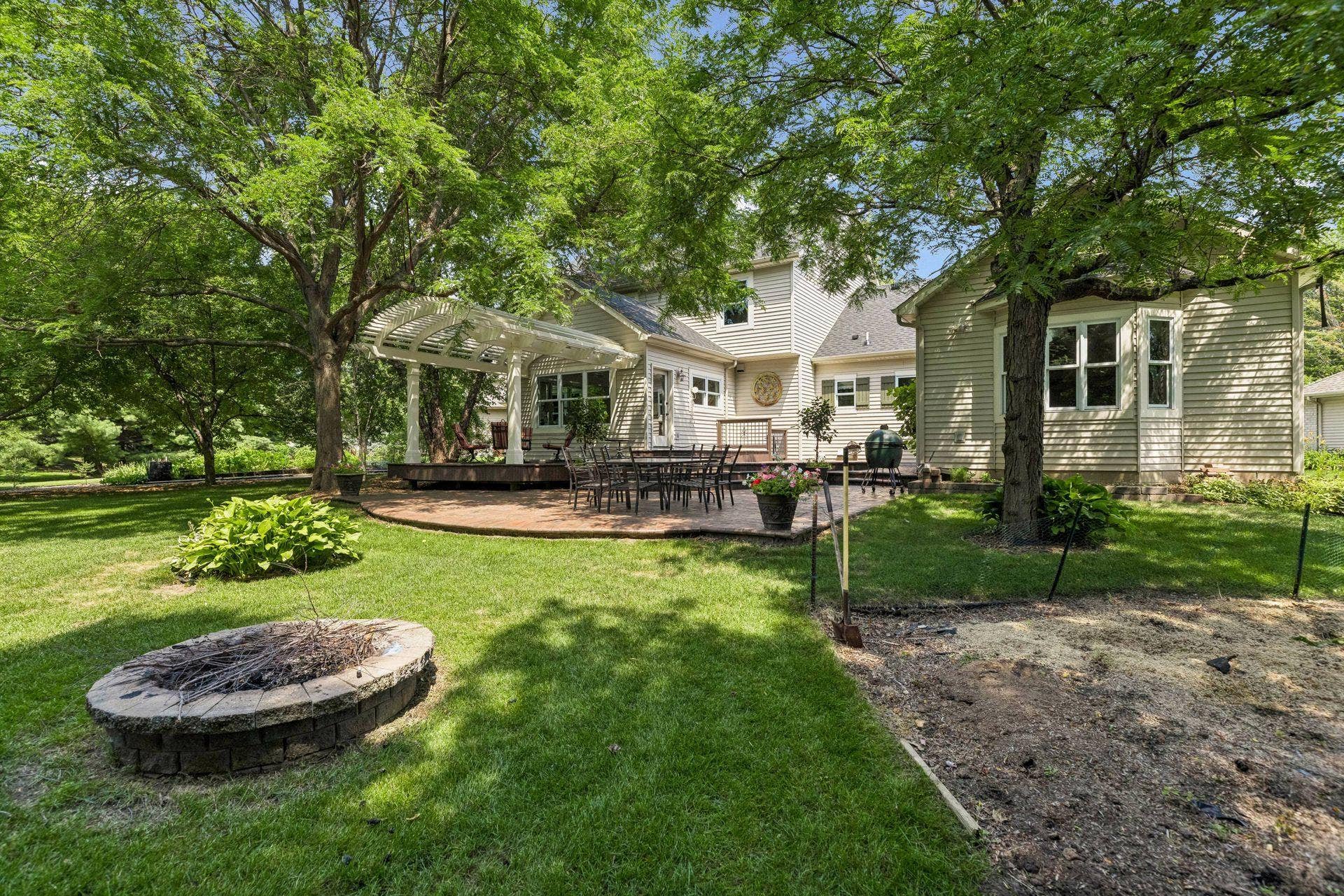 8235 Enclave Cove, Woodbury, MN 55125 Photo-071 (3).jpg