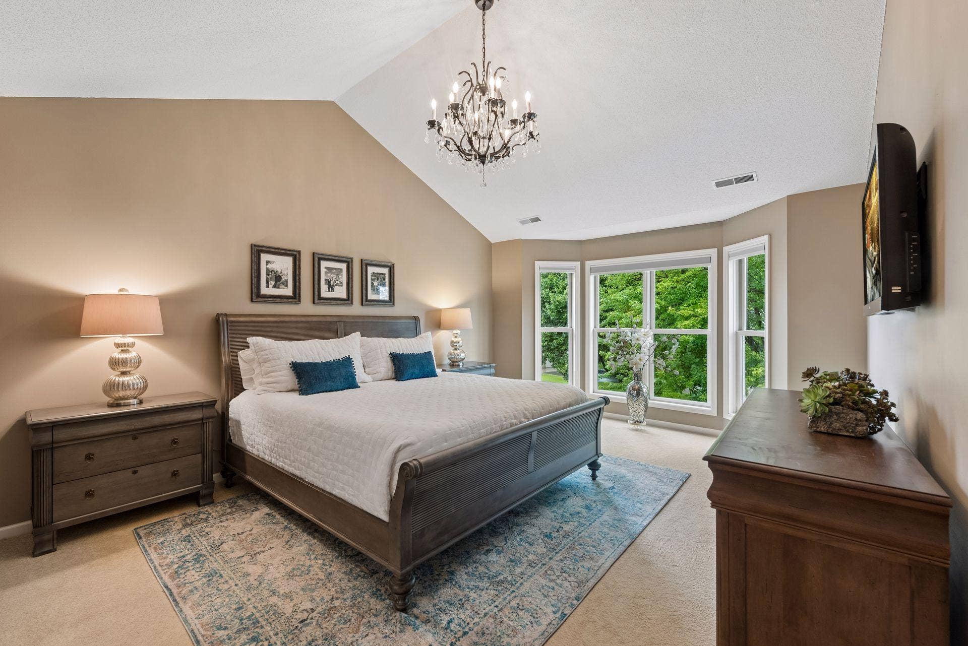 8235 Enclave Cove, Woodbury, MN 55125 Photo-036 (1).jpg