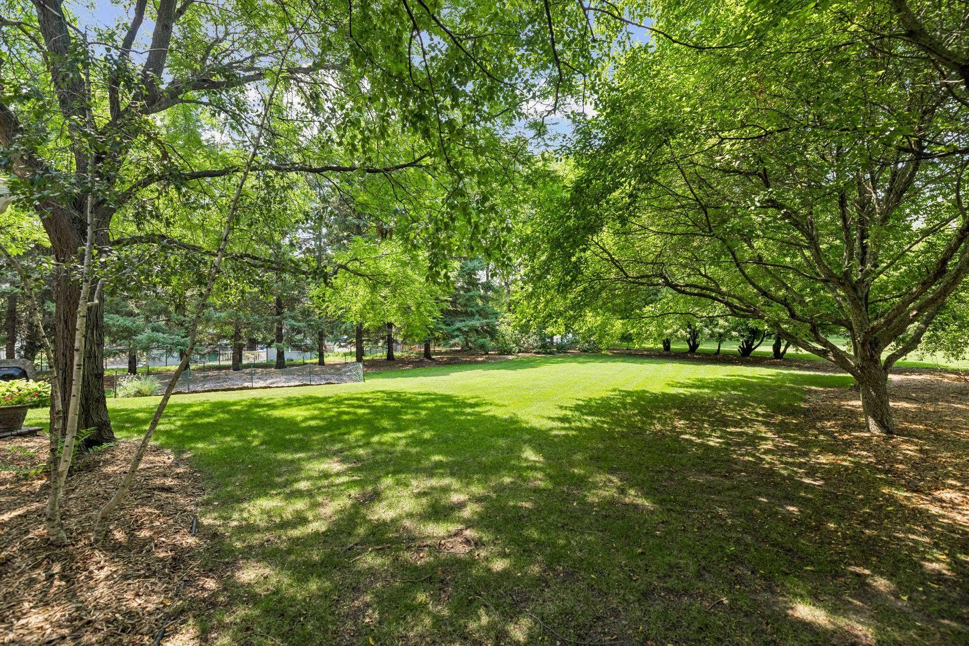 8235 Enclave Cove, Woodbury, MN 55125 Photo-060 (3).jpg