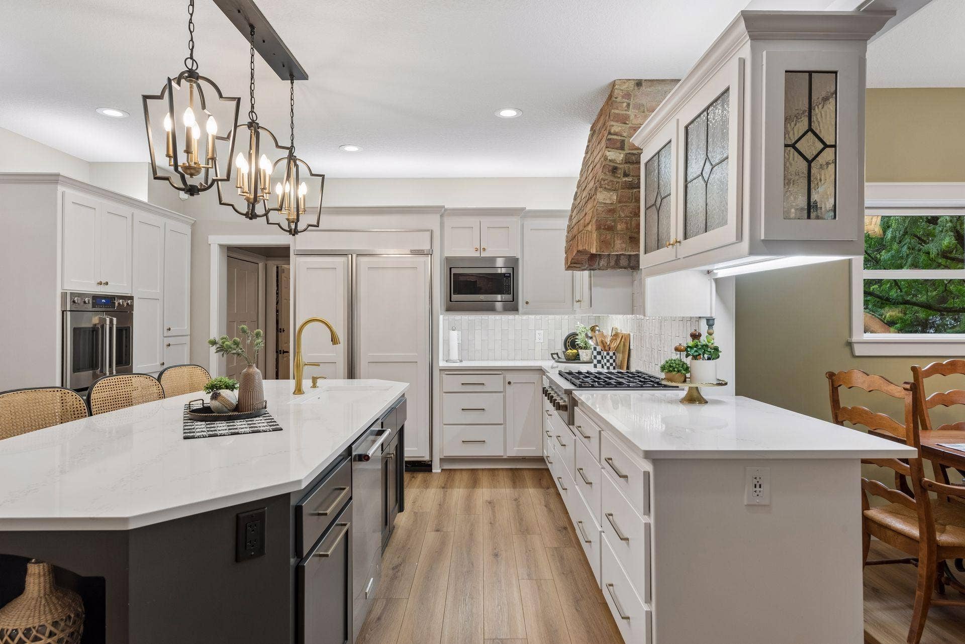 8235 Enclave Cove, Woodbury, MN 55125 Photo-014 (1).jpg