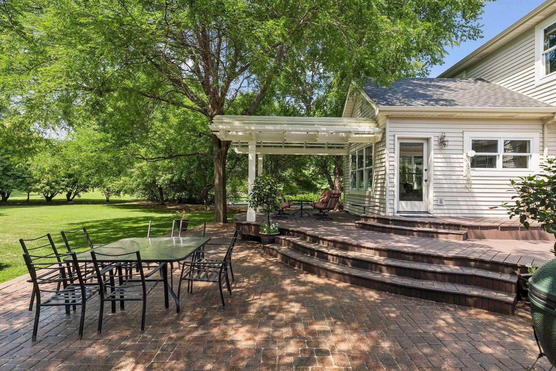 8235 Enclave Cove, Woodbury, MN 55125 Photo-068 (3).jpg
