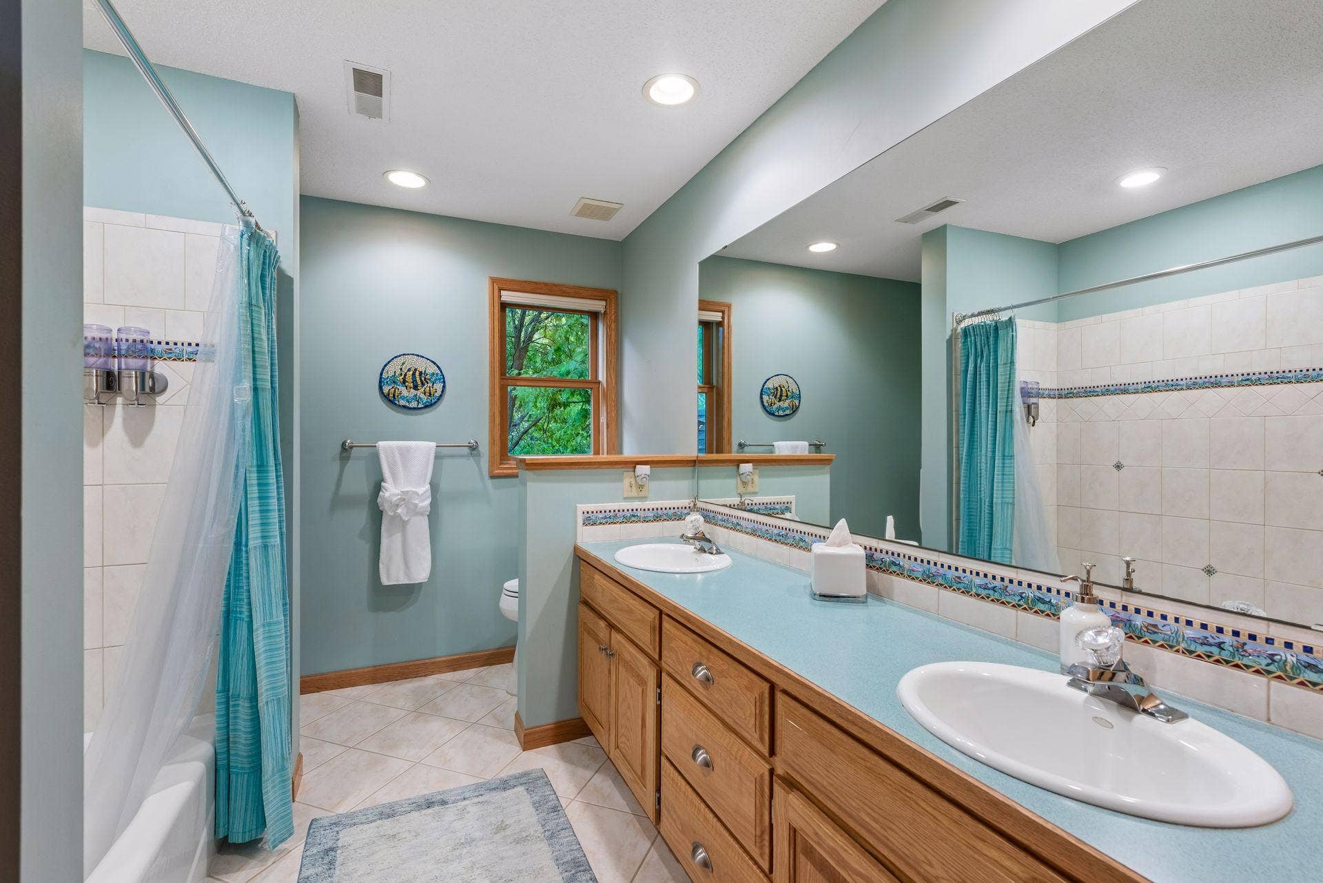 8235 Enclave Cove, Woodbury, MN 55125 Photo-045 (1).jpg