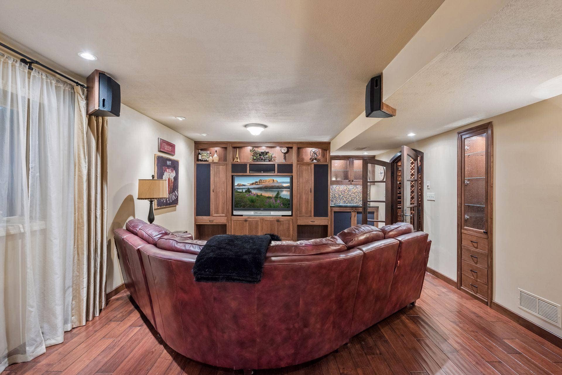 8235 Enclave Cove, Woodbury, MN 55125 Photo-048 (1).jpg