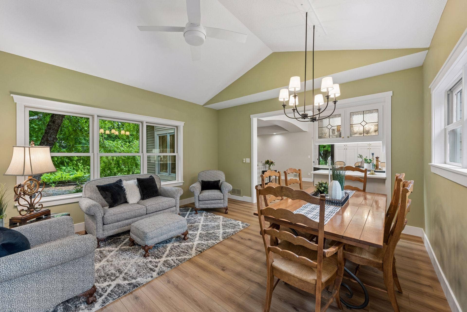 8235 Enclave Cove, Woodbury, MN 55125 Photo-029 (1).jpg