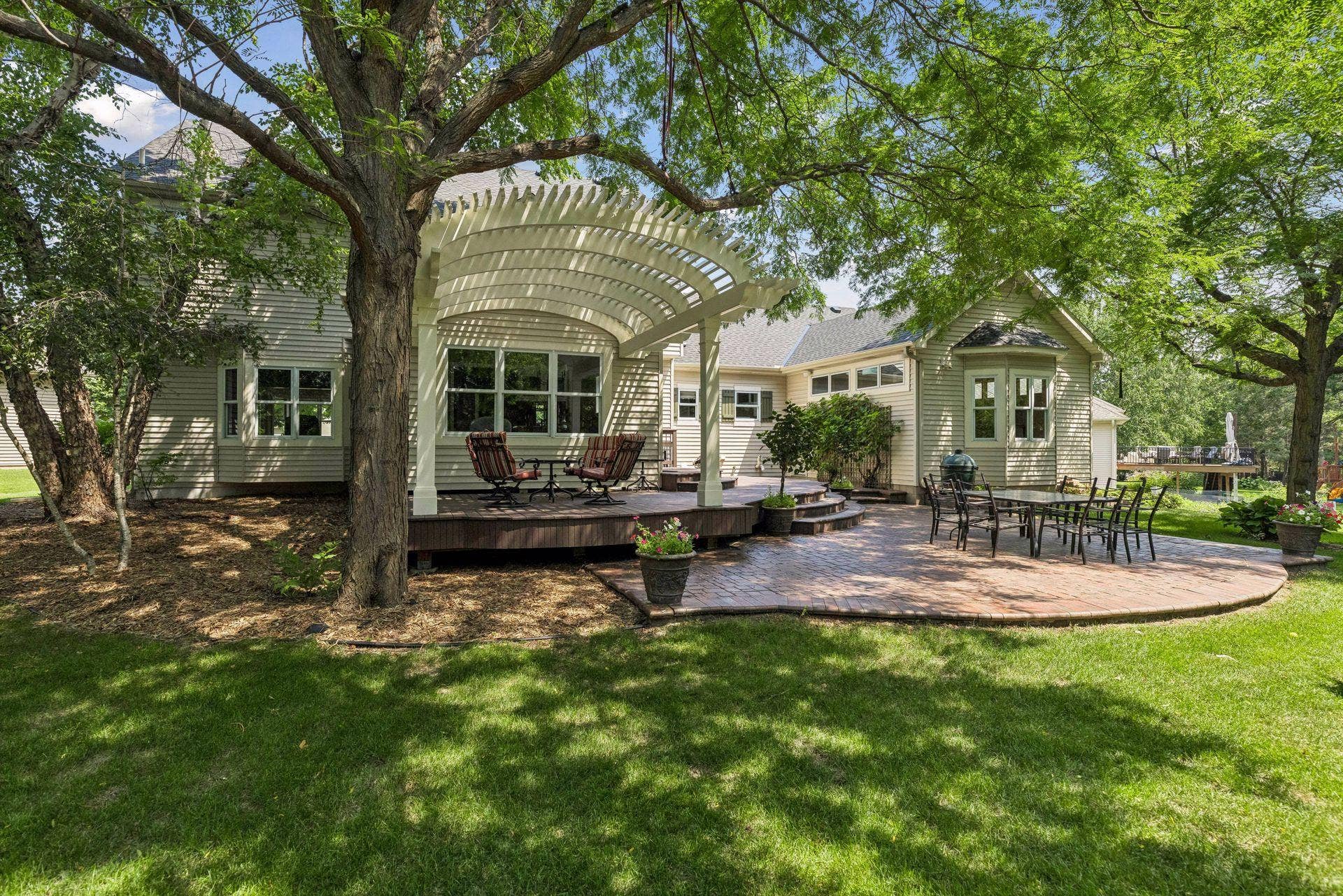8235 Enclave Cove, Woodbury, MN 55125 Photo-076 (1).jpg