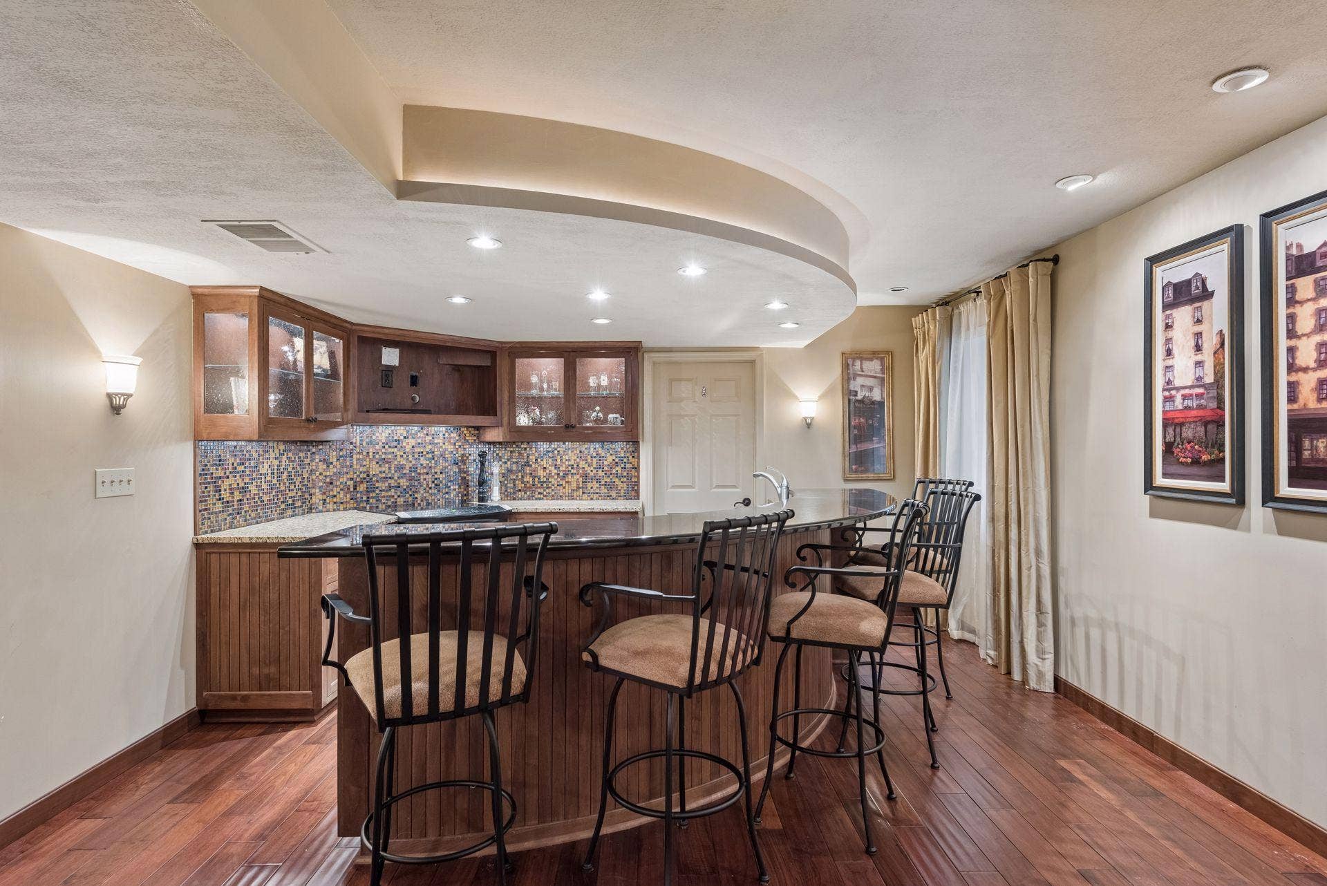 8235 Enclave Cove, Woodbury, MN 55125 Photo-054 (1).jpg
