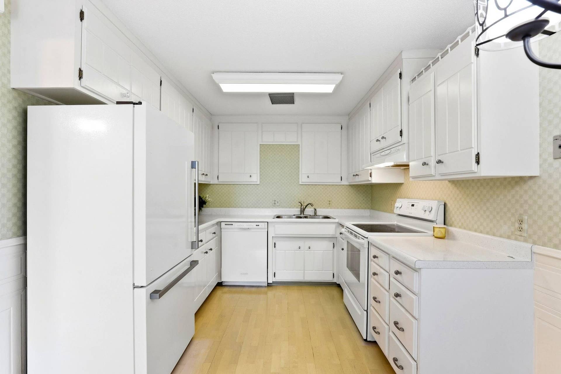 6061 Paris Avenue N, #2C, Stillwater, MN 55082 6061 Paris Avenue N, #2C, Stillwater, MN 55082