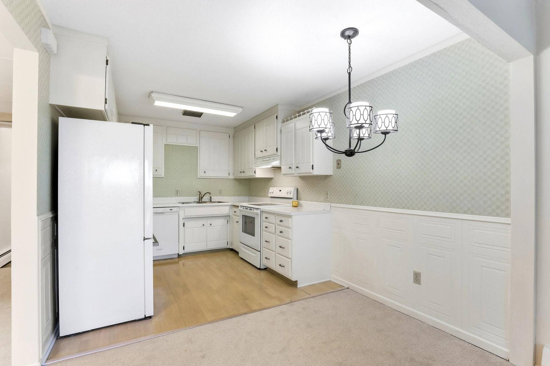 6061 Paris Avenue N, #2C, Stillwater, MN 55082 6061 Paris Avenue N, #2C, Stillwater, MN 55082