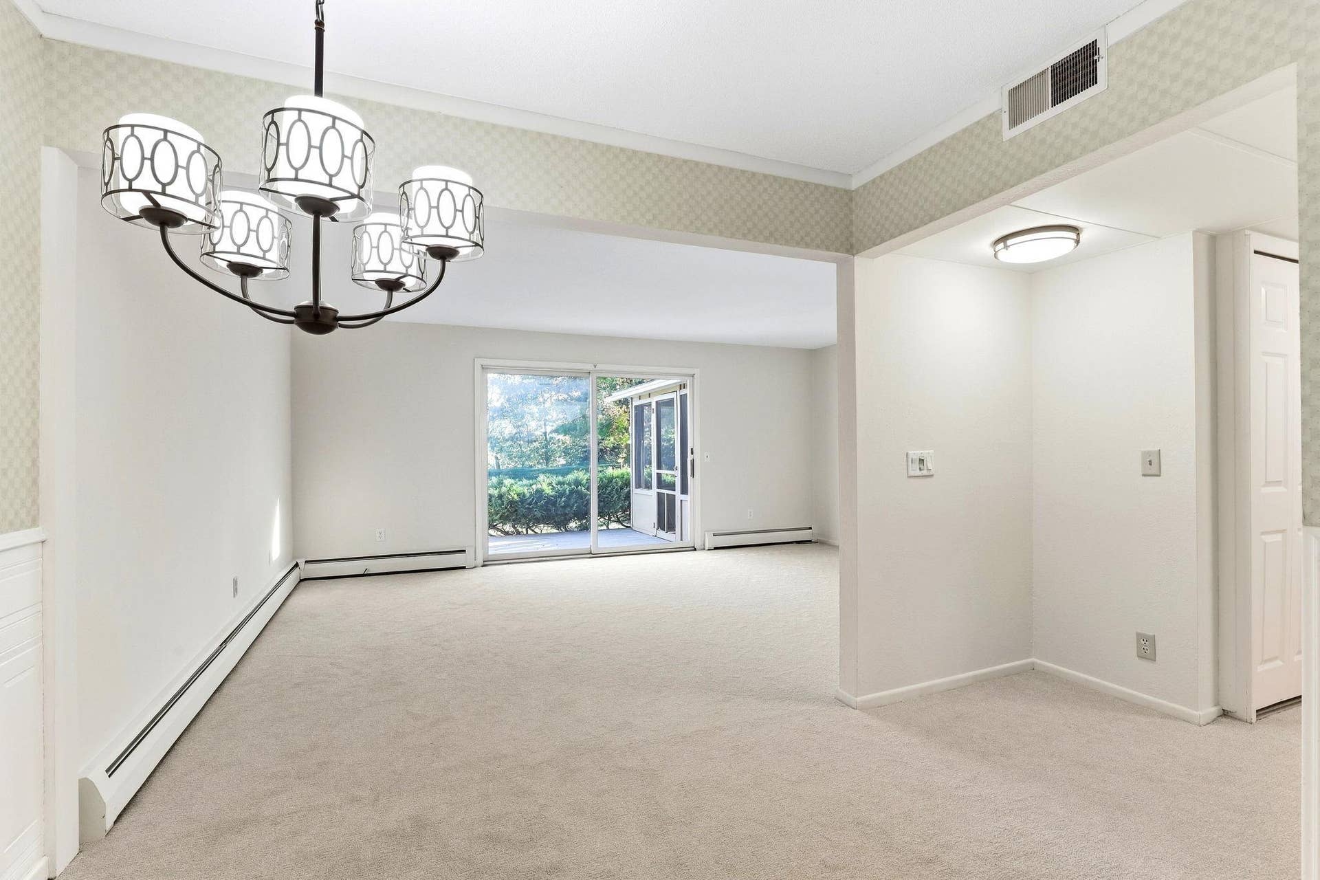 6061 Paris Avenue N, #2C, Stillwater, MN 55082 6061 Paris Avenue N, #2C, Stillwater, MN 55082