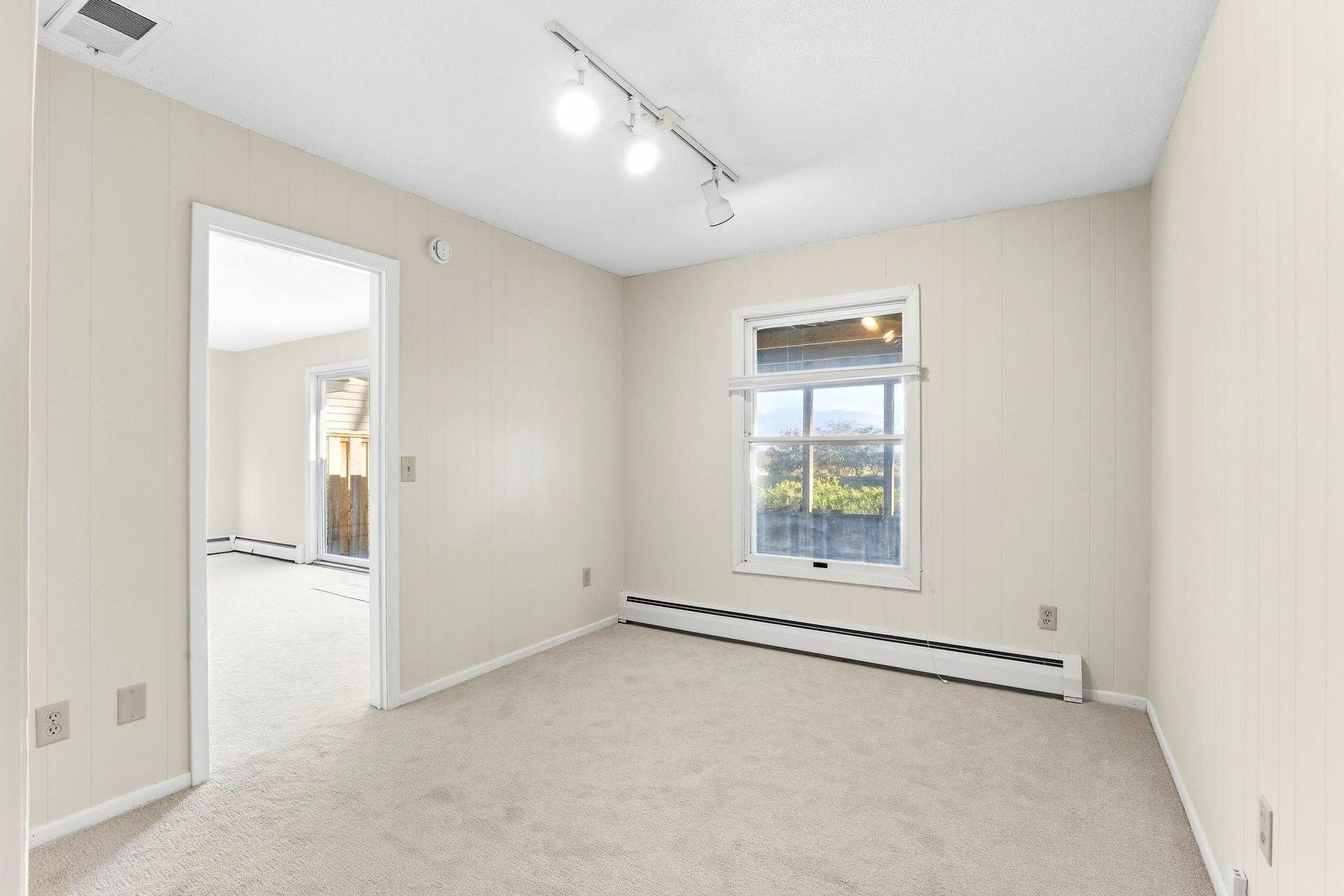 6061 Paris Avenue N, #2C, Stillwater, MN 55082 6061 Paris Avenue N, #2C, Stillwater, MN 55082