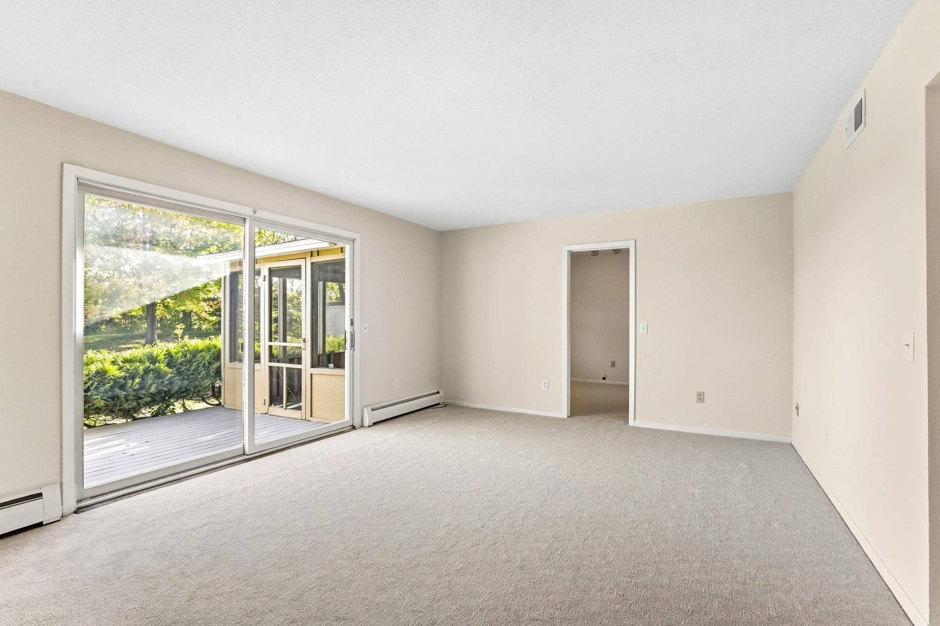 6061 Paris Avenue N, #2C, Stillwater, MN 55082 6061 Paris Avenue N, #2C, Stillwater, MN 55082