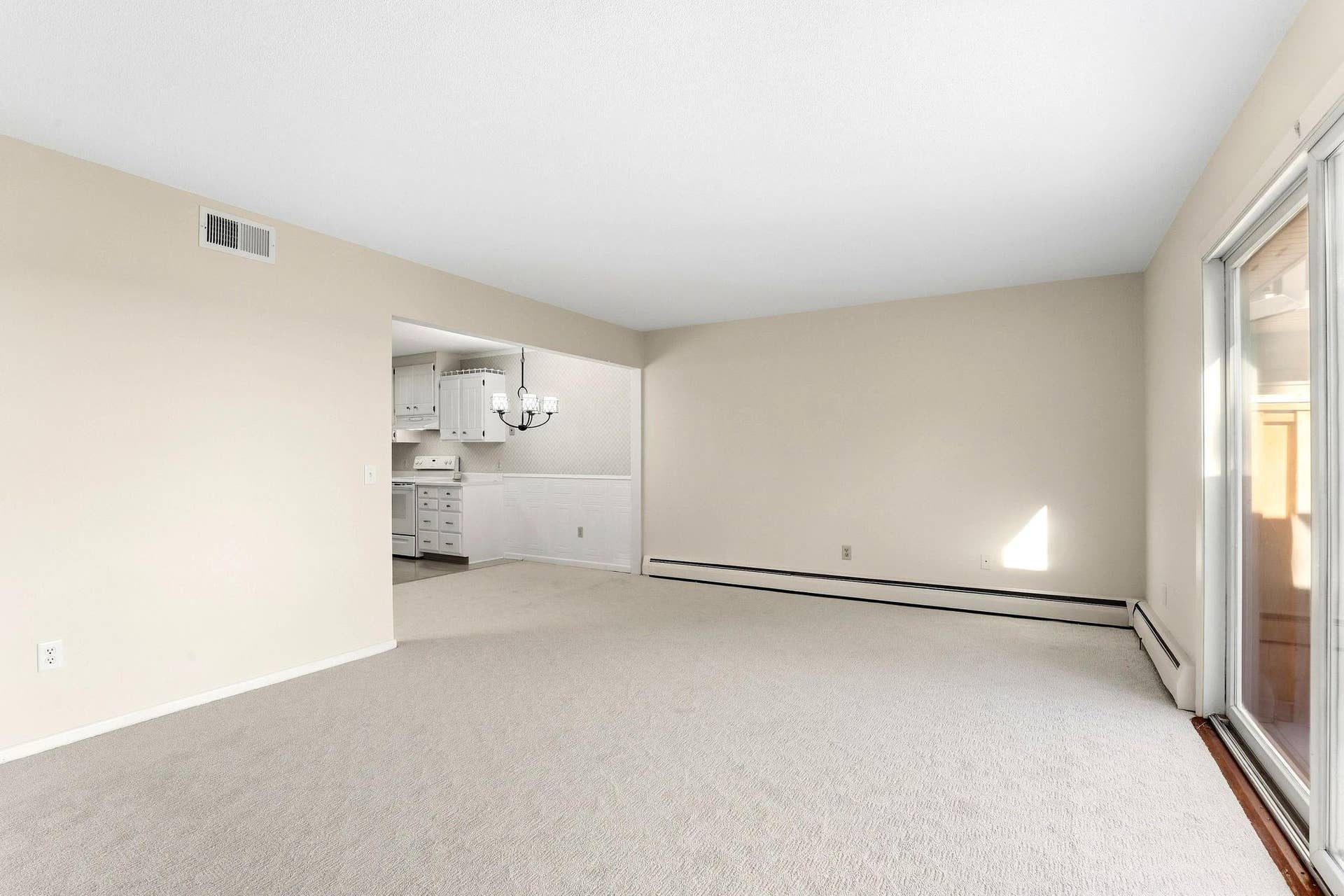 6061 Paris Avenue N, #2C, Stillwater, MN 55082 6061 Paris Avenue N, #2C, Stillwater, MN 55082