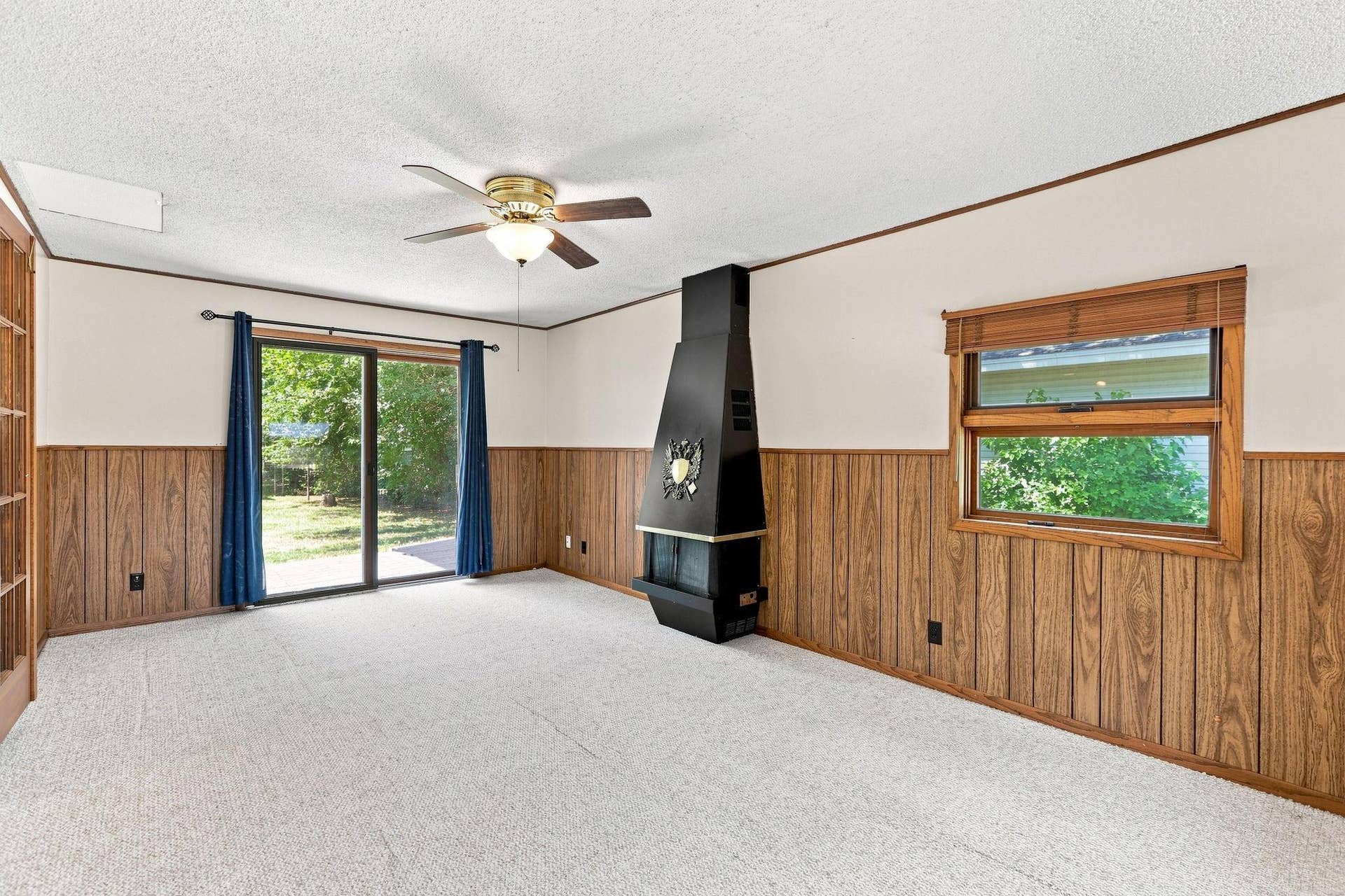 5355 Northport Drive, Brooklyn Center, MN 55429 5355 Northport Drive, Brooklyn Center, MN 55429