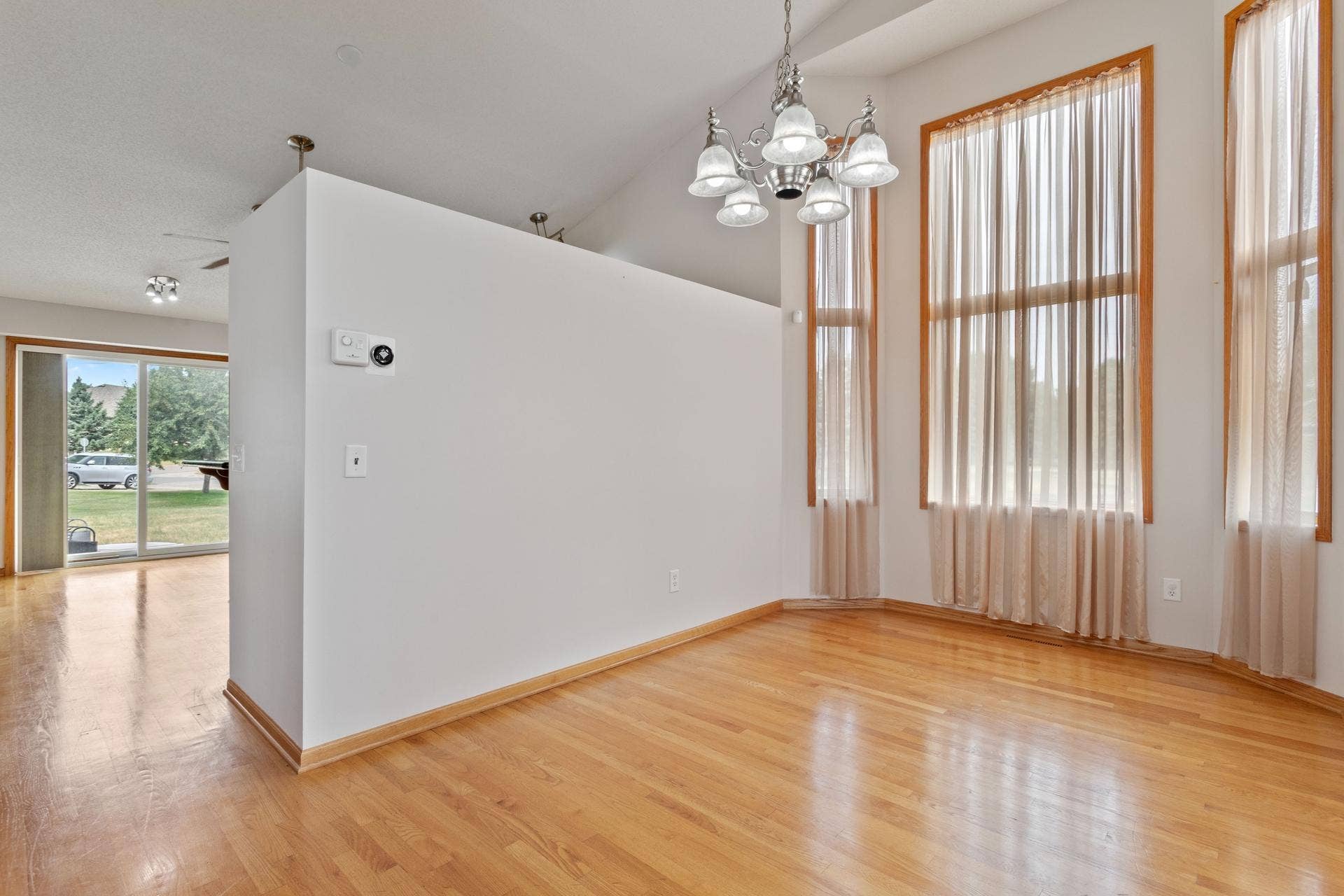 10049 Butternut Court N, Brooklyn Park, MN 55443 13 Formal dining room.jpg