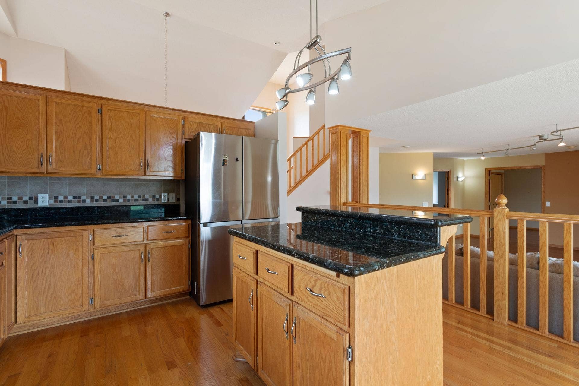 10049 Butternut Court N, Brooklyn Park, MN 55443 15 Kitchen.jpg