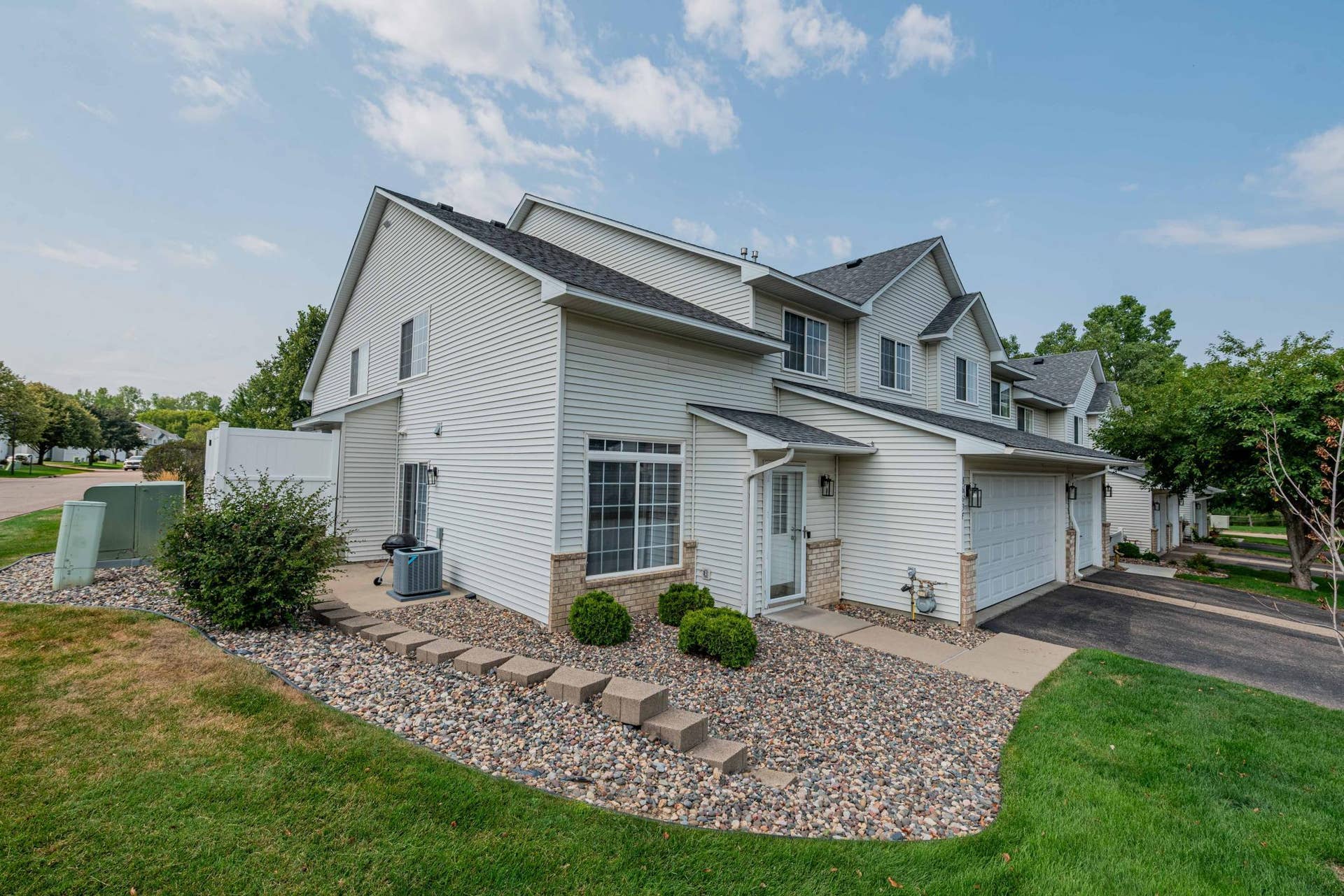 8663 Quarry Ridge Lane, #F, Woodbury, MN 55125 DSC_9968.jpg