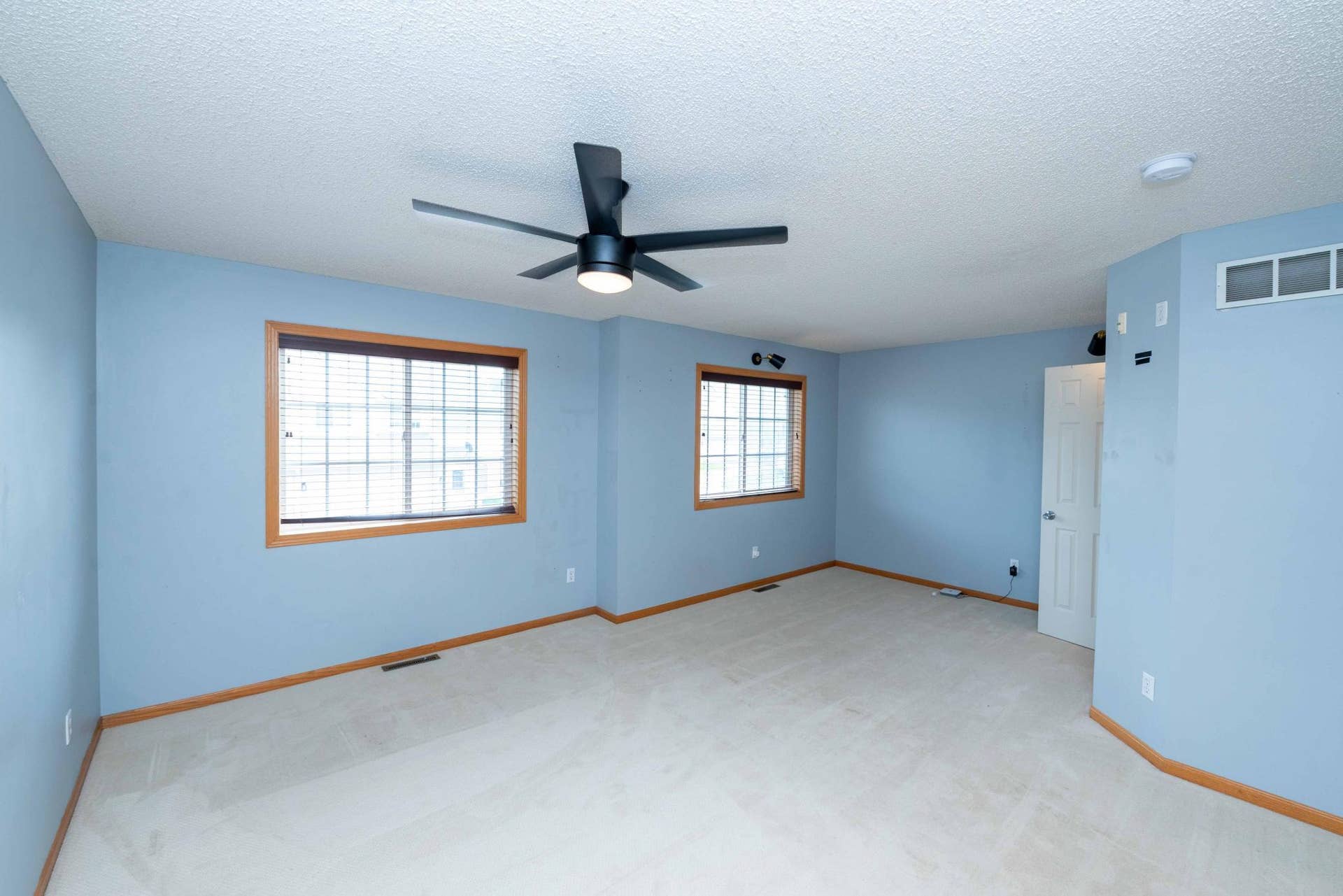 8663 Quarry Ridge Lane, #F, Woodbury, MN 55125 DSC_9910.jpg