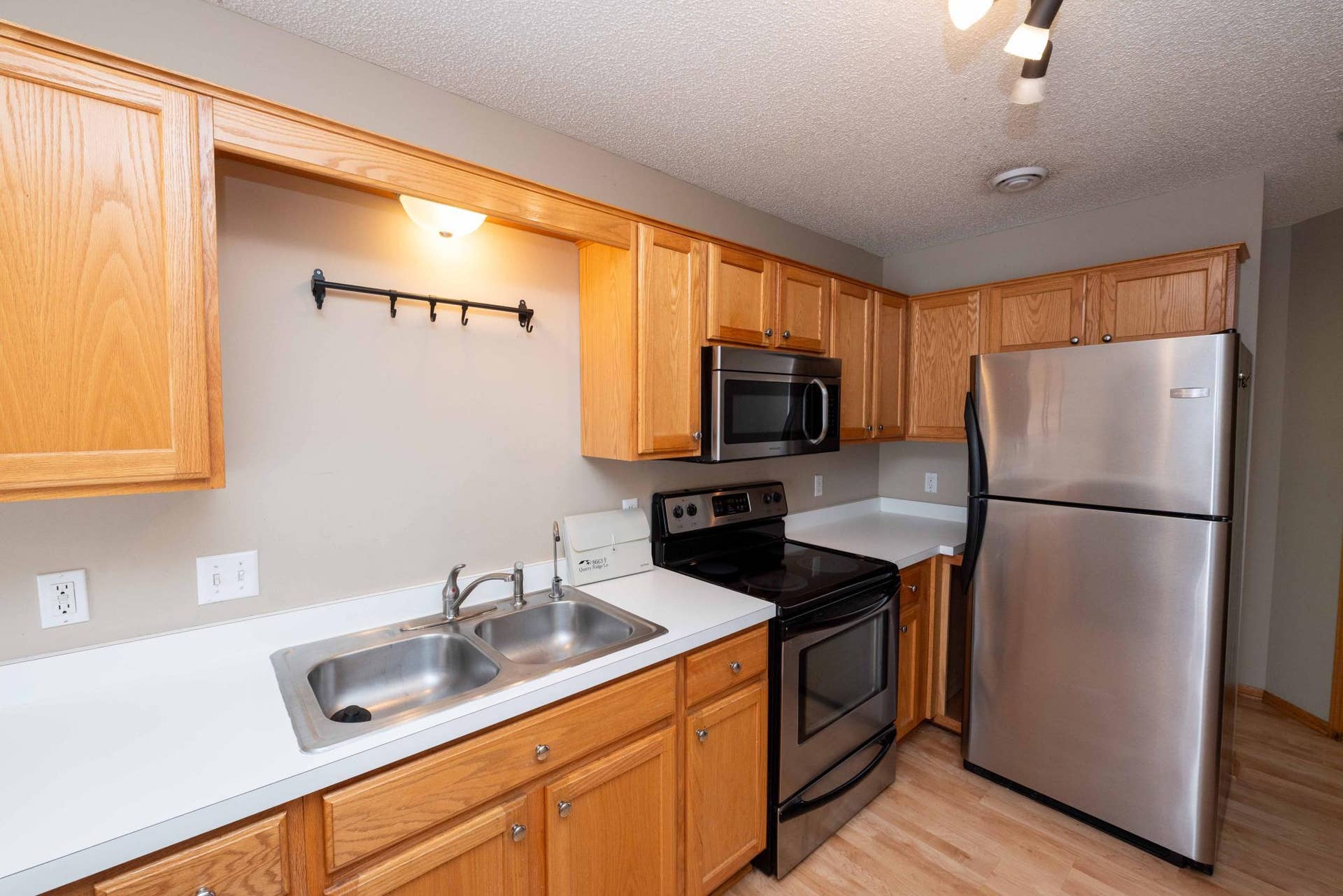 8663 Quarry Ridge Lane, #F, Woodbury, MN 55125 DSC_9947.jpg