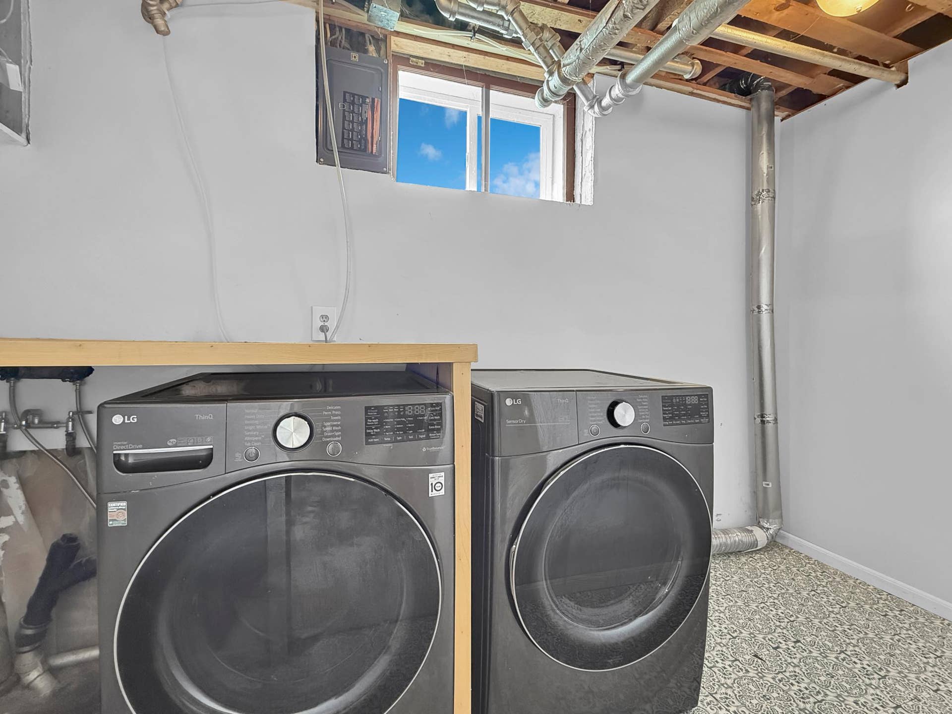 1301 Beltrami Avenue NW, Bemidji, MN 56601 Laundry Room
