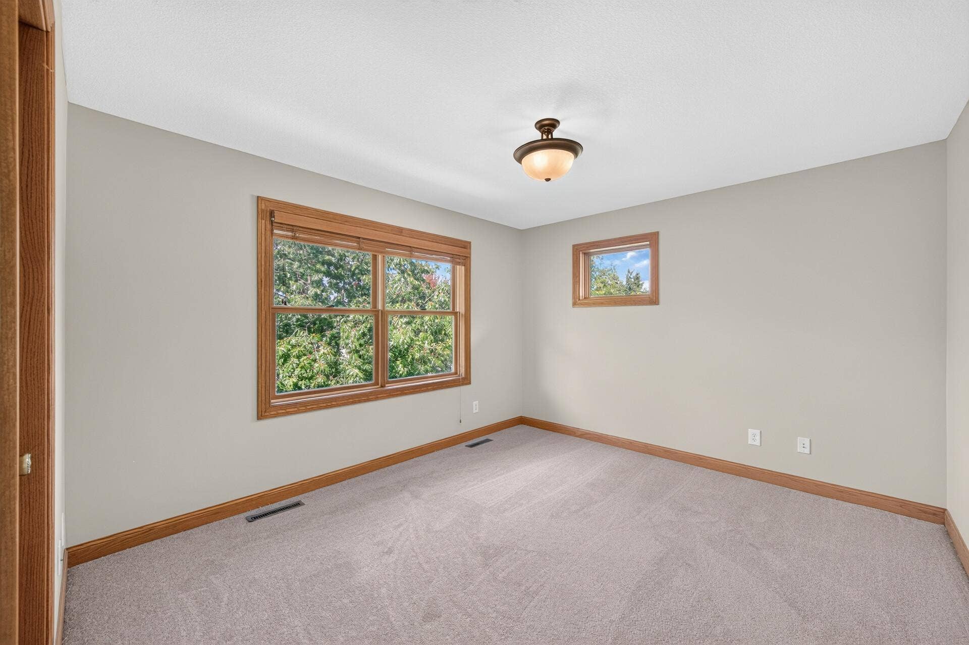 78_11224_Halstead28 (1)_mls.jpg