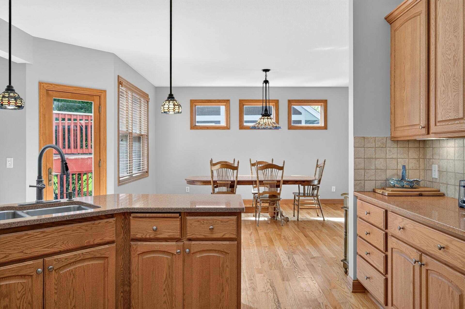 64_11224_Halstead14 (1)_mls.jpg