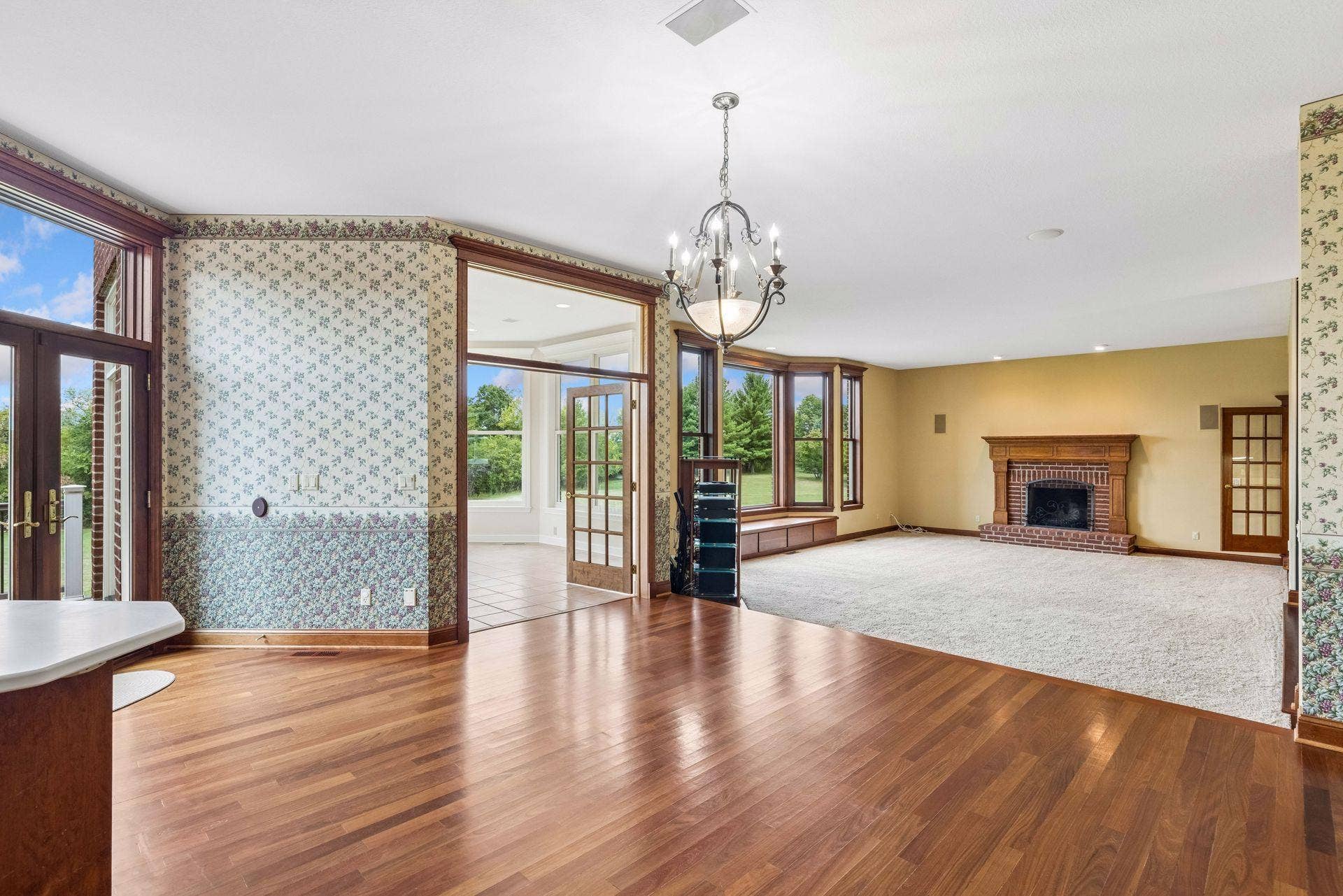 4650 Neal Avenue N, Stillwater, MN 55082