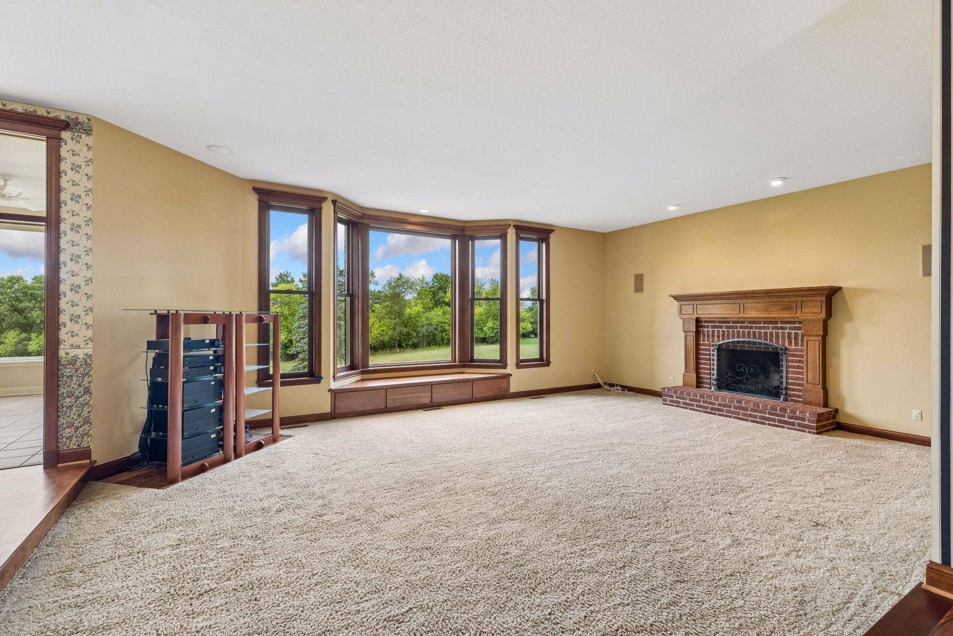4650 Neal Avenue N, Stillwater, MN 55082