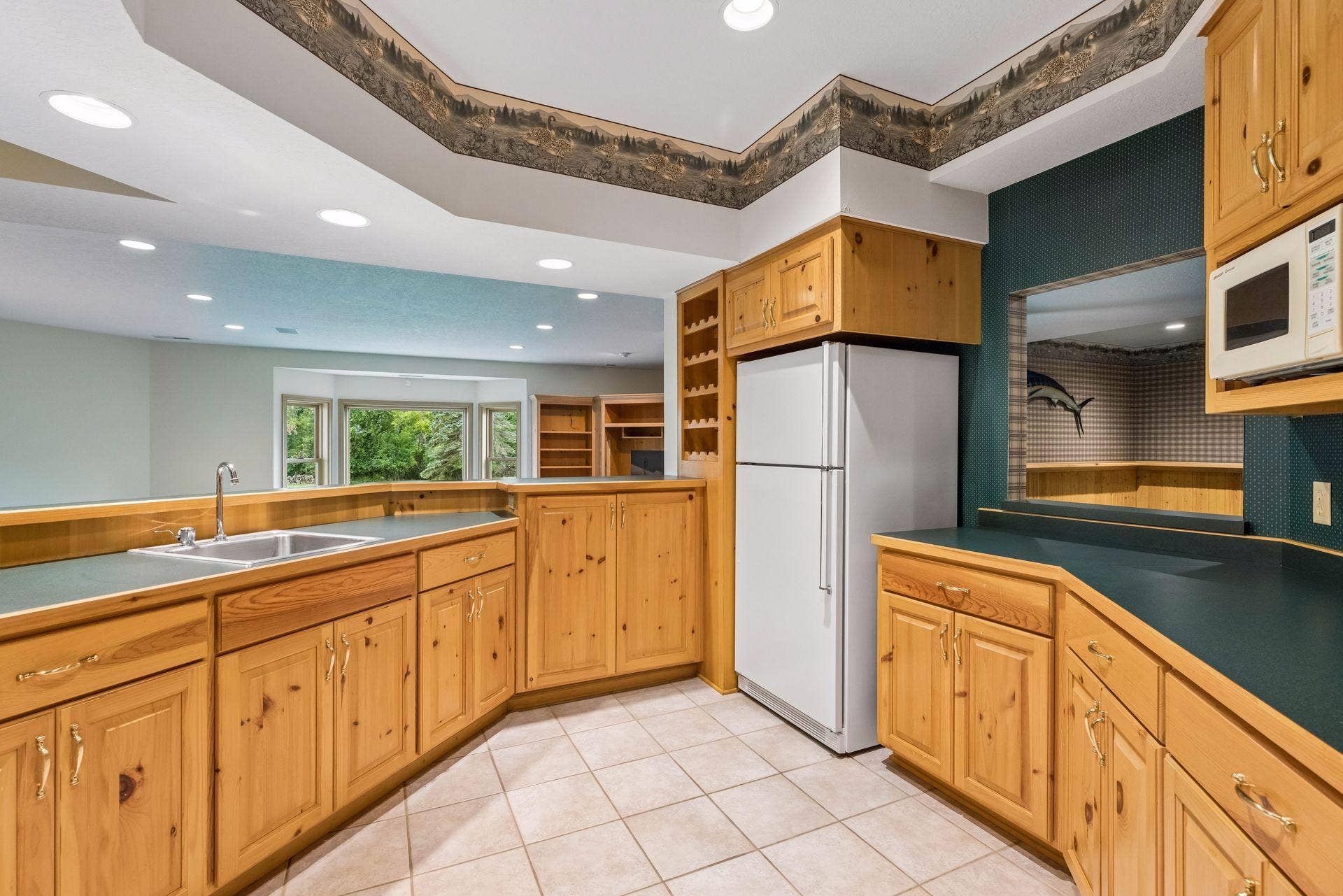 4650 Neal Avenue N, Stillwater, MN 55082
