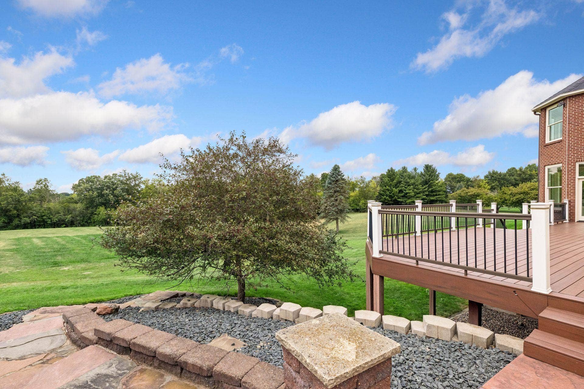 4650 Neal Avenue N, Stillwater, MN 55082