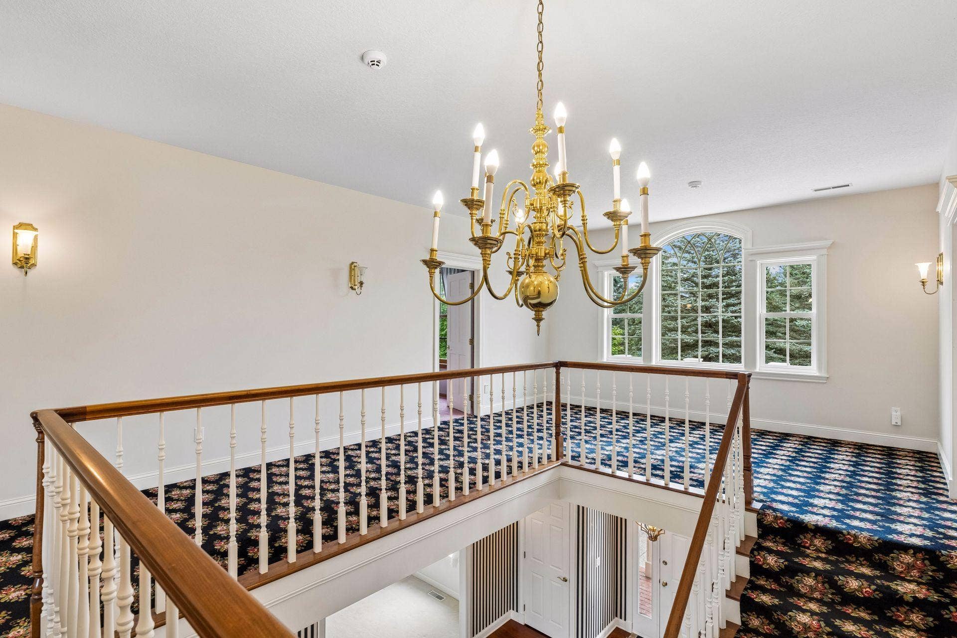 4650 Neal Avenue N, Stillwater, MN 55082