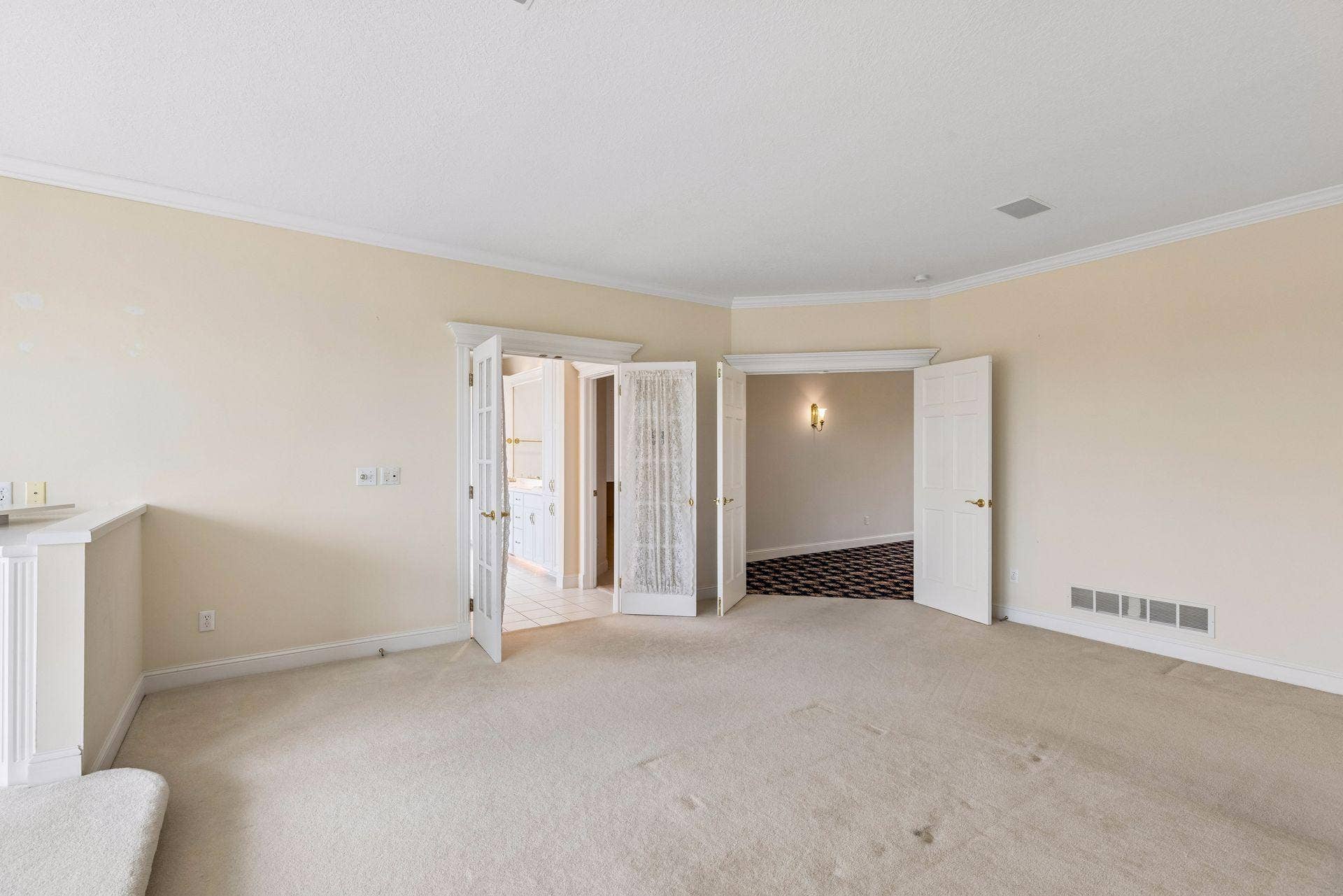 4650 Neal Avenue N, Stillwater, MN 55082