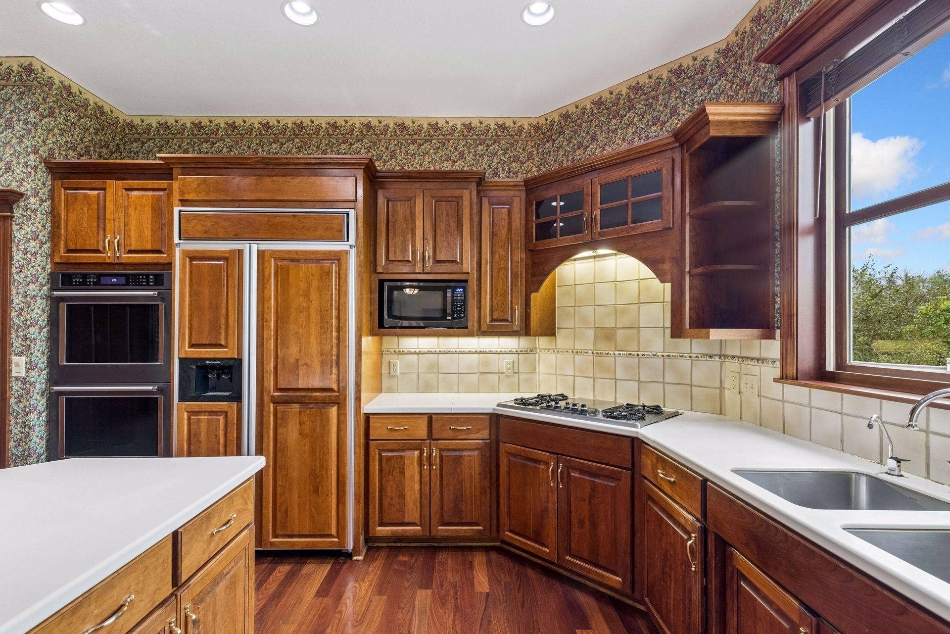 4650 Neal Avenue N, Stillwater, MN 55082