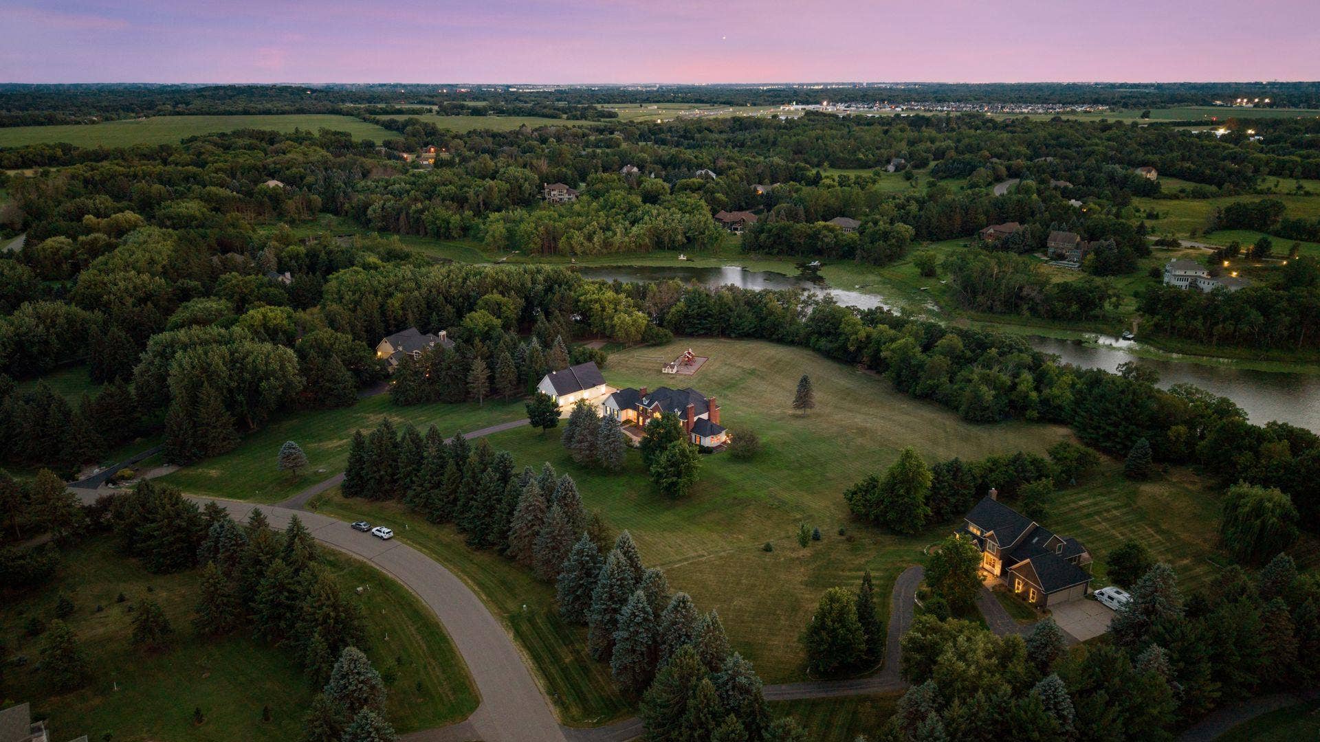4650 Neal Avenue N, Stillwater, MN 55082