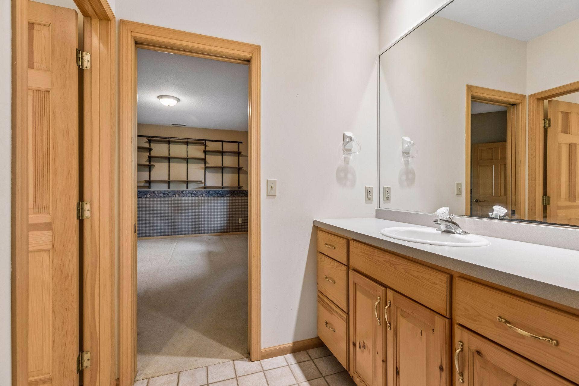 4650 Neal Avenue N, Stillwater, MN 55082