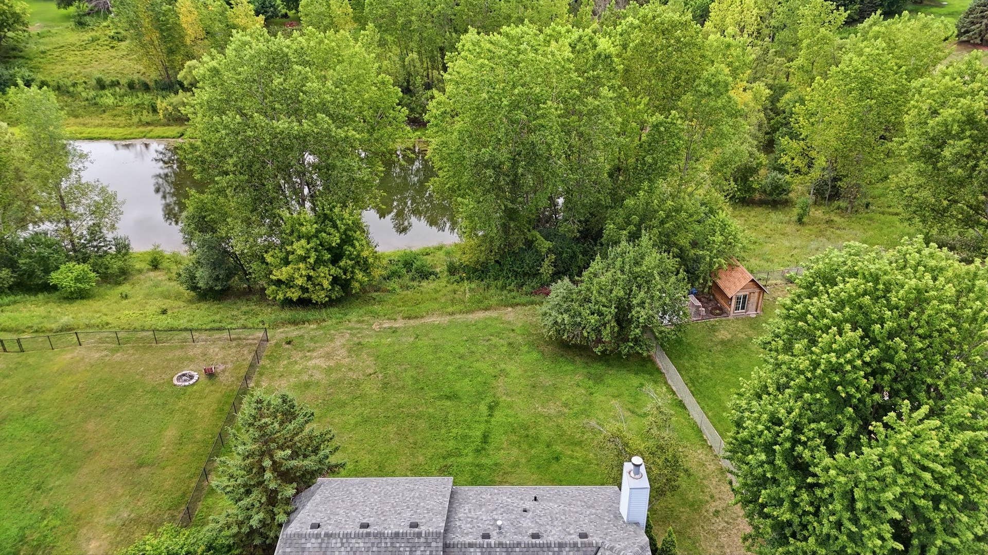 4852 Hillvale Avenue N, Oakdale, MN 55128 35-web-or-mls-DJI_20260722141847_0019_D.jpg
