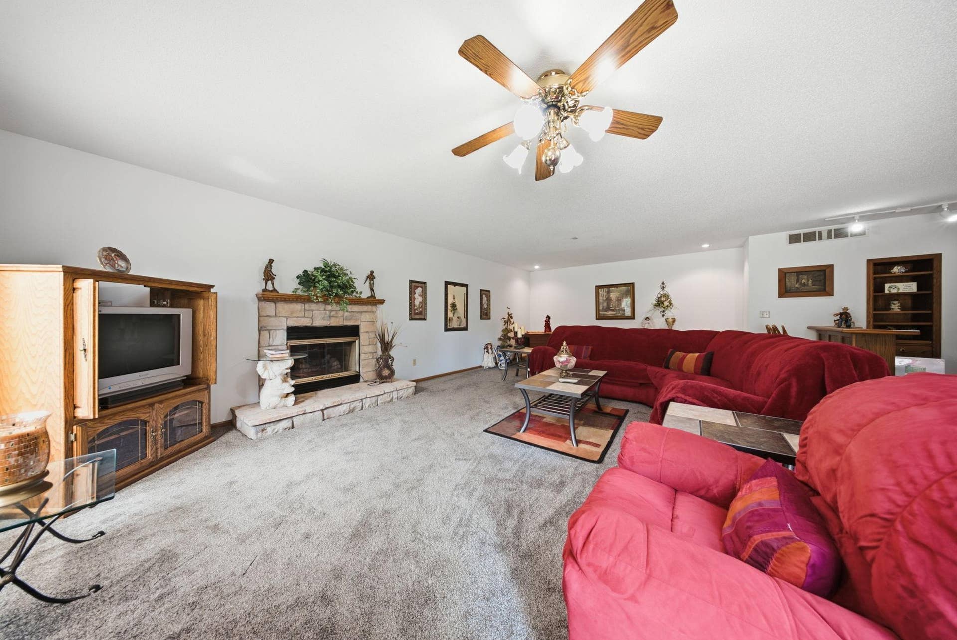 4852 Hillvale Avenue N, Oakdale, MN 55128 20-web-or-mls-DSC02340.jpg