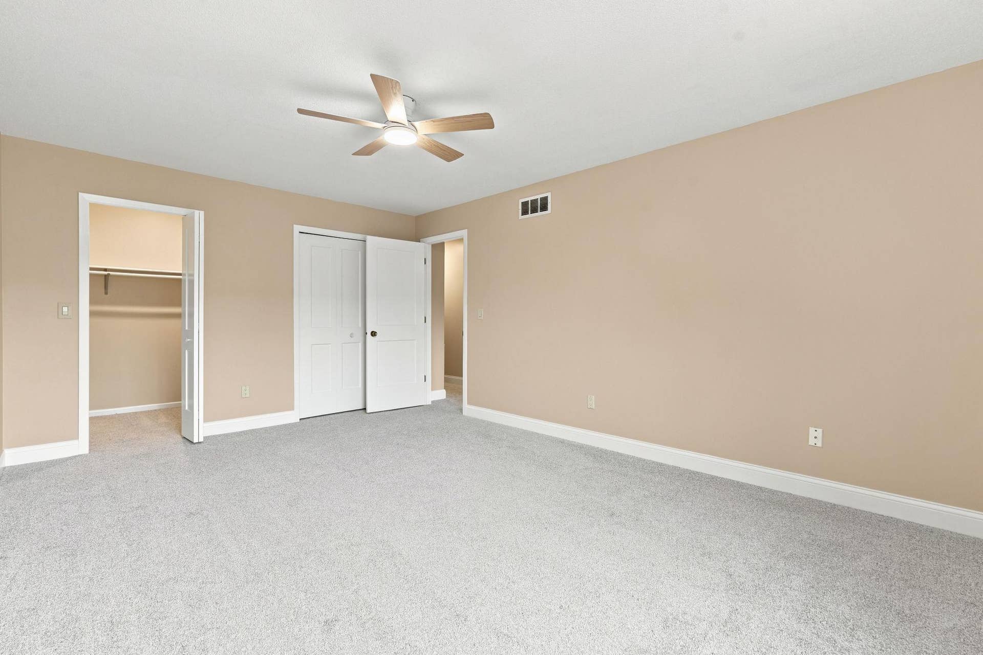 1770 Donegal Drive, #10, Woodbury, MN 55125 1770 Donegal Drive, #10, Woodbury, MN 55125