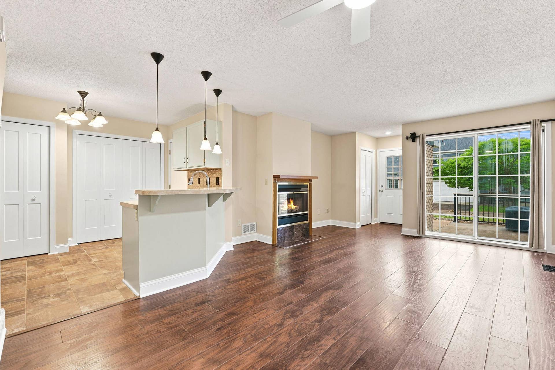 1770 Donegal Drive, #10, Woodbury, MN 55125 1770 Donegal Drive, #10, Woodbury, MN 55125